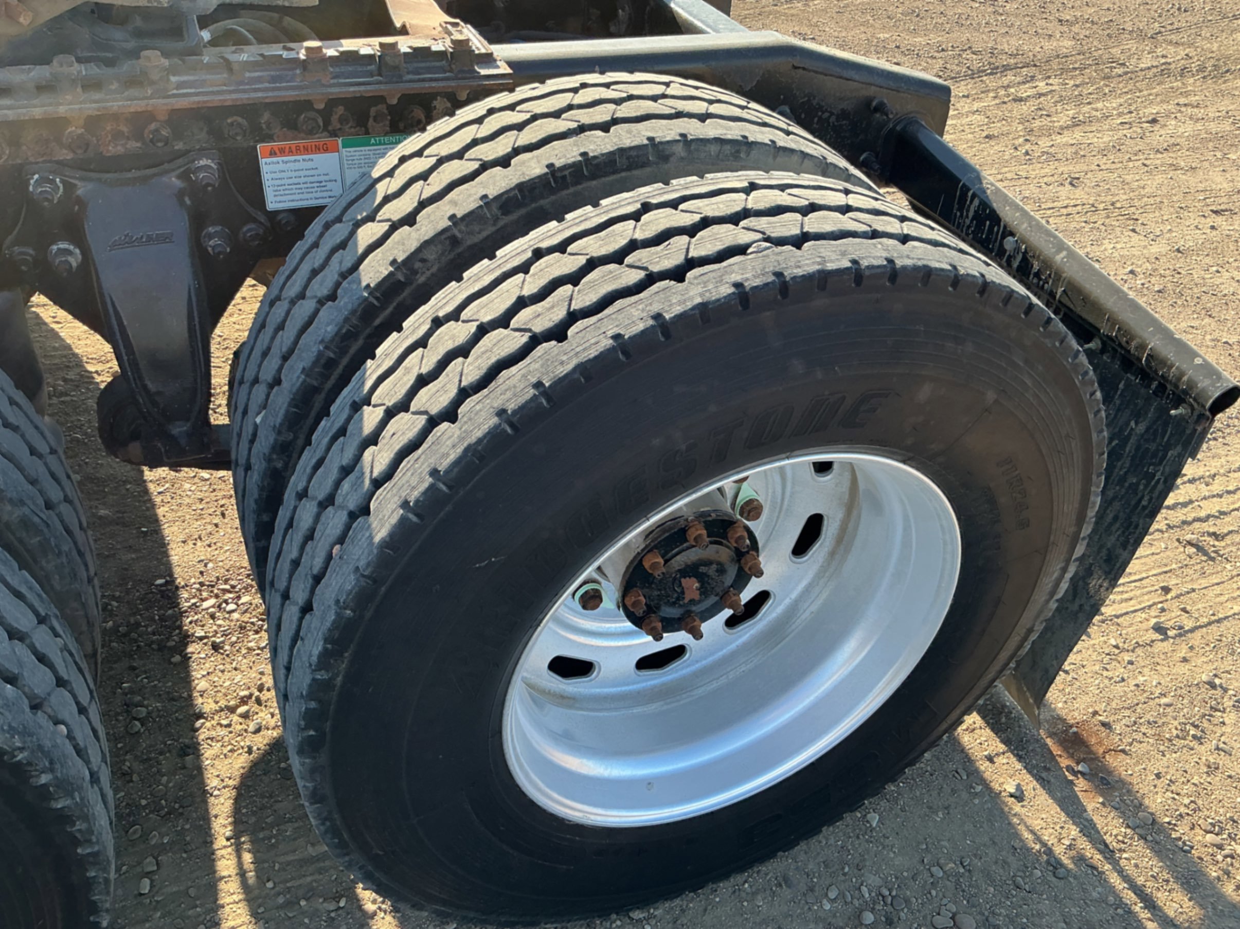 2013 Freightliner CORONADO 122