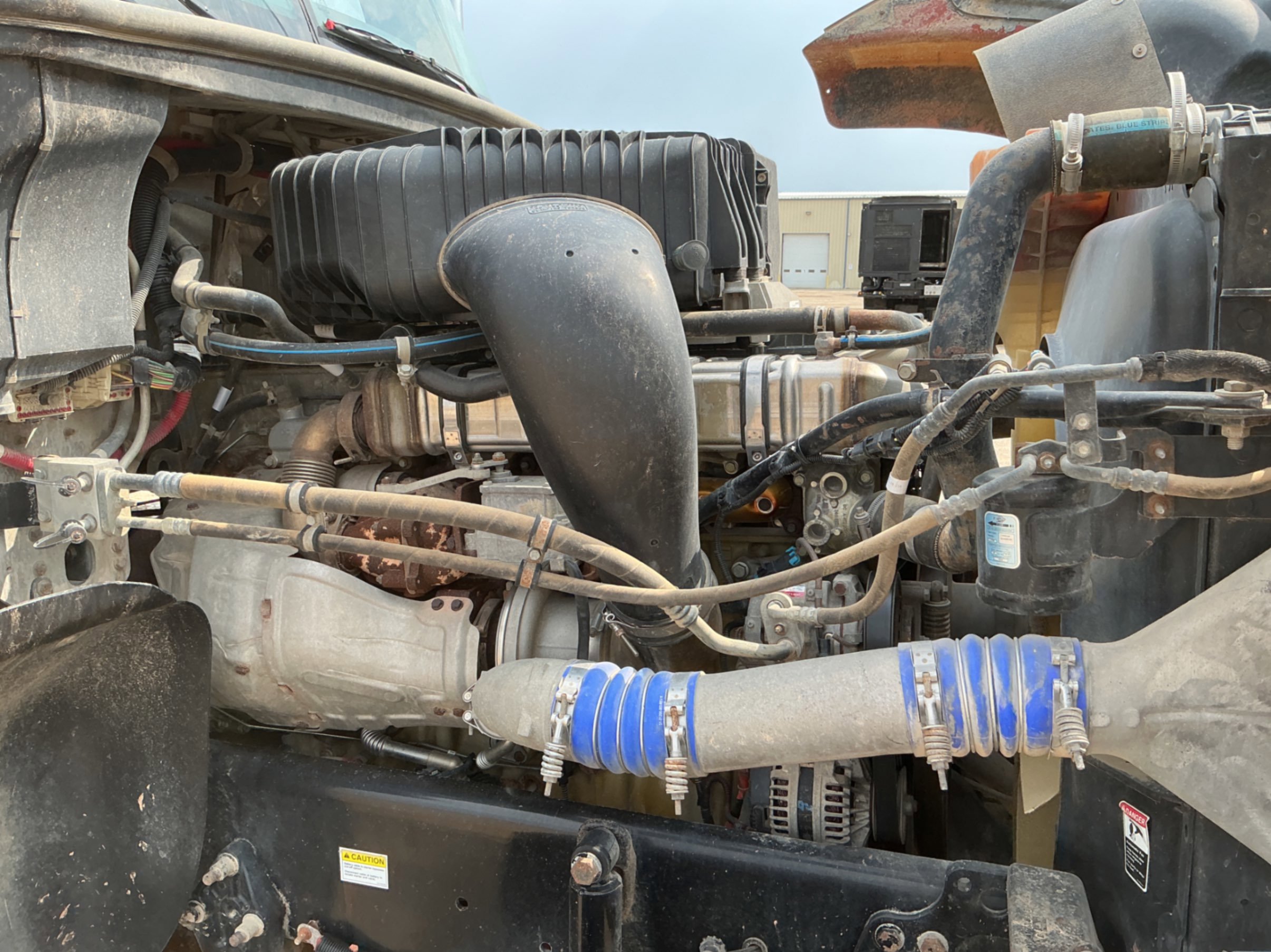 2012 Freightliner CORONADO 122