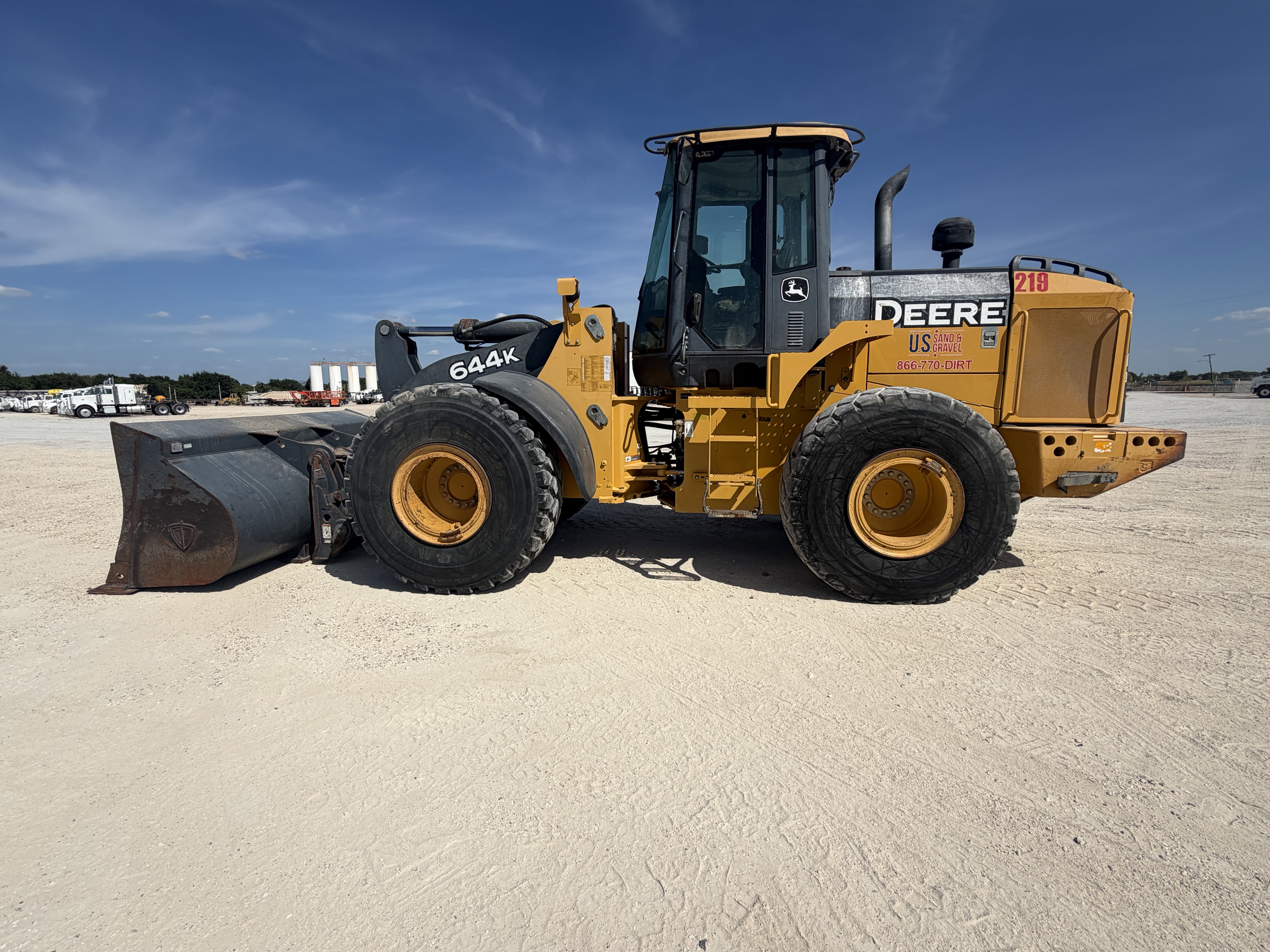 2015 John Deere 644K