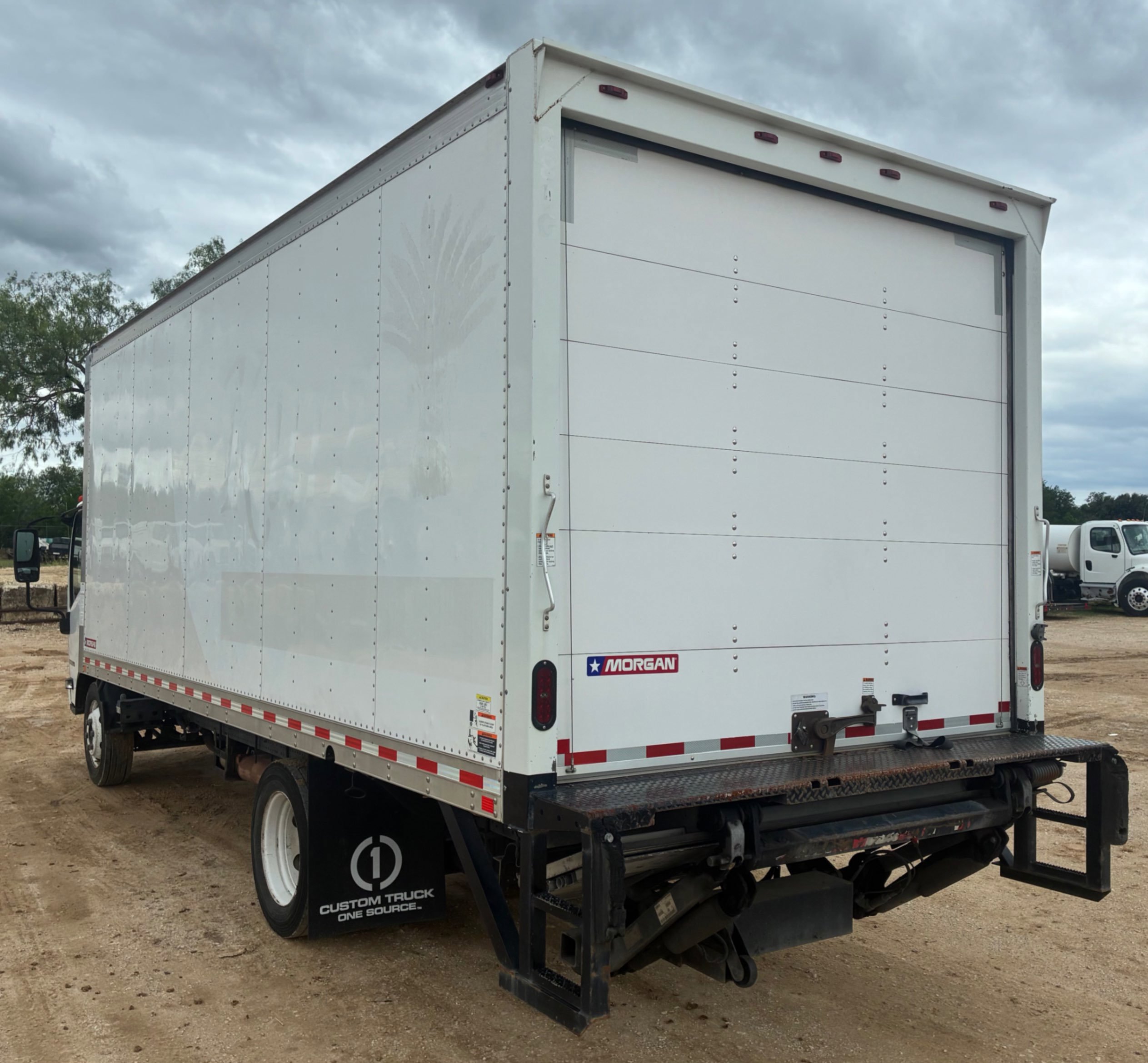 2019 Isuzu NPR