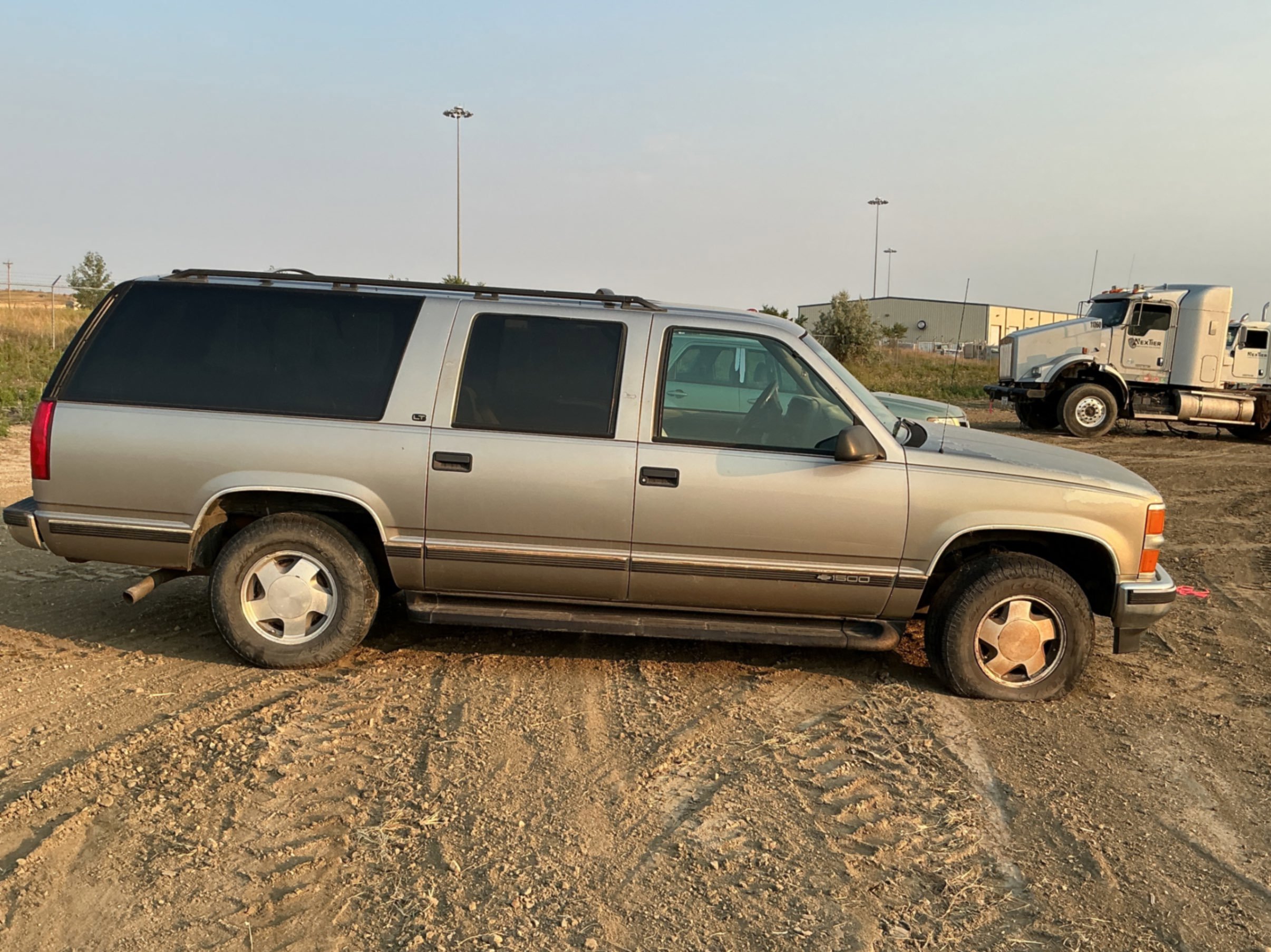 1999 Chevrolet SUBURBAN