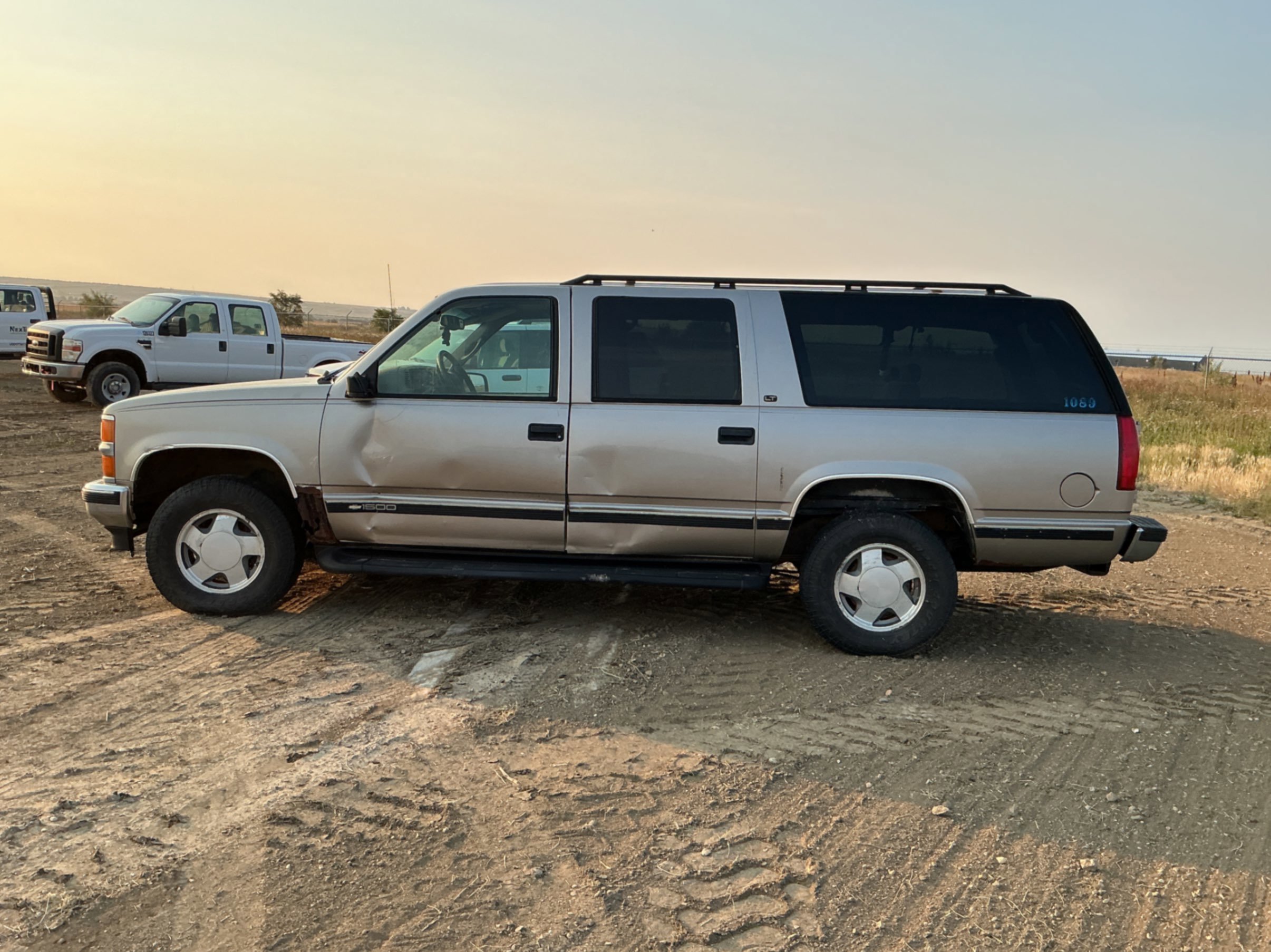 1999 Chevrolet SUBURBAN