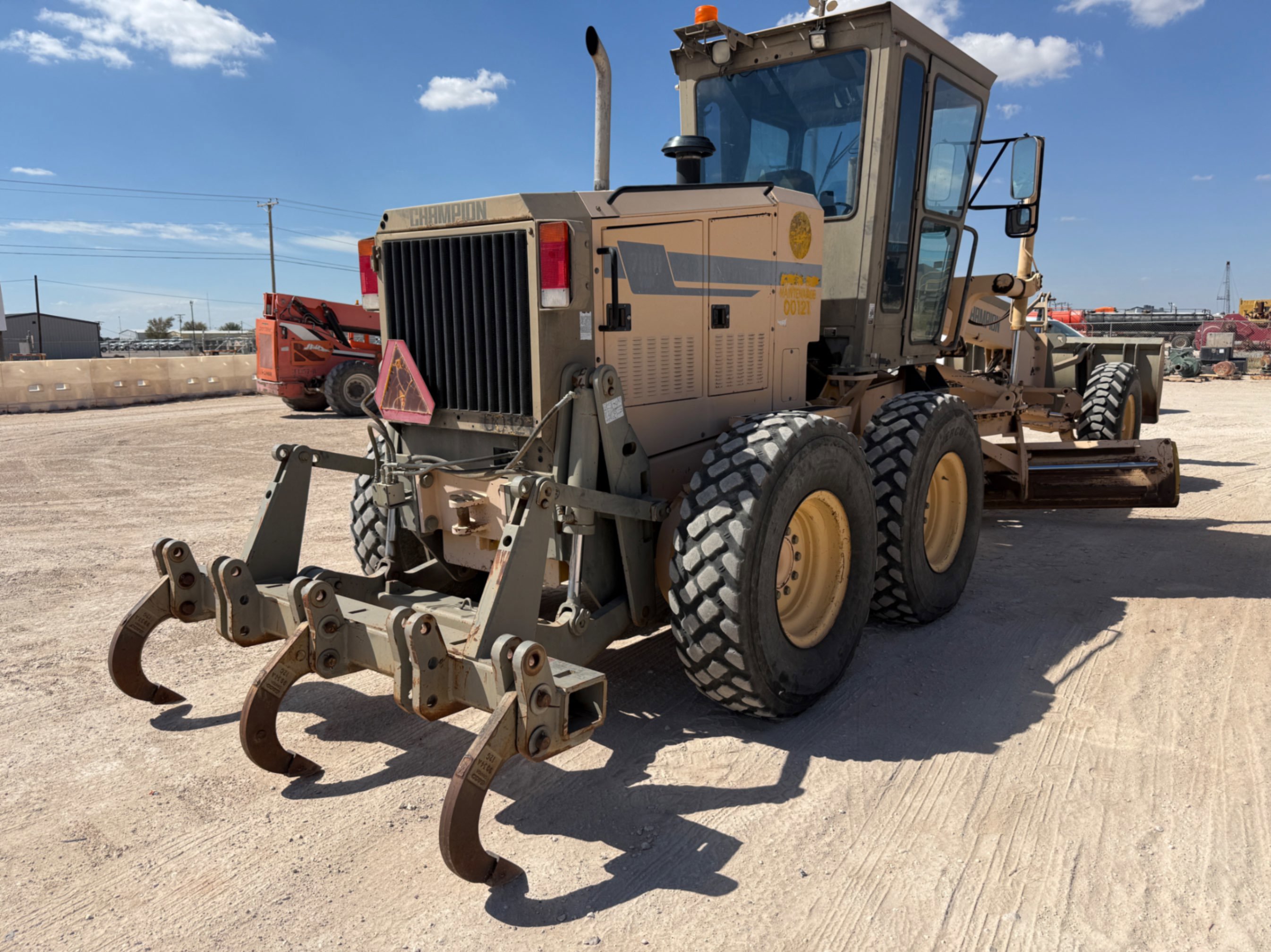 2000 Champion 720A VHP
