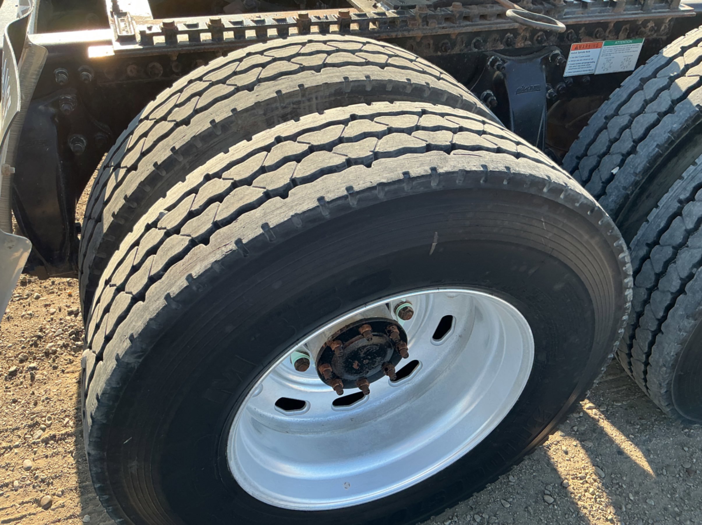 2013 Freightliner CORONADO 122