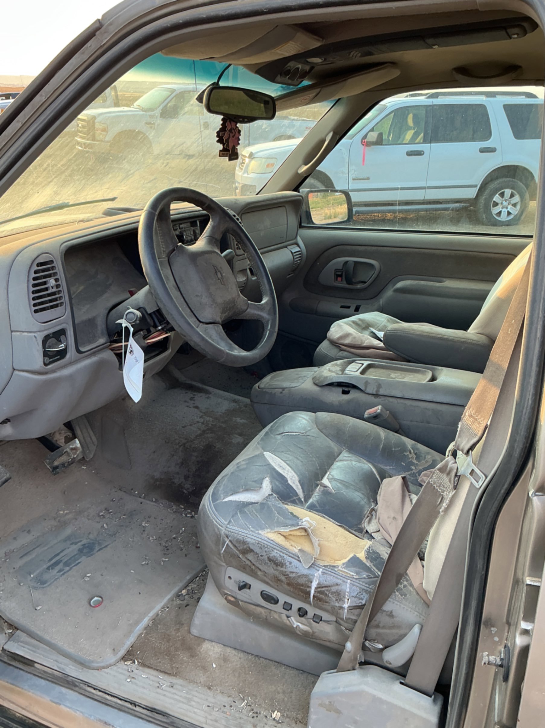 1999 Chevrolet SUBURBAN