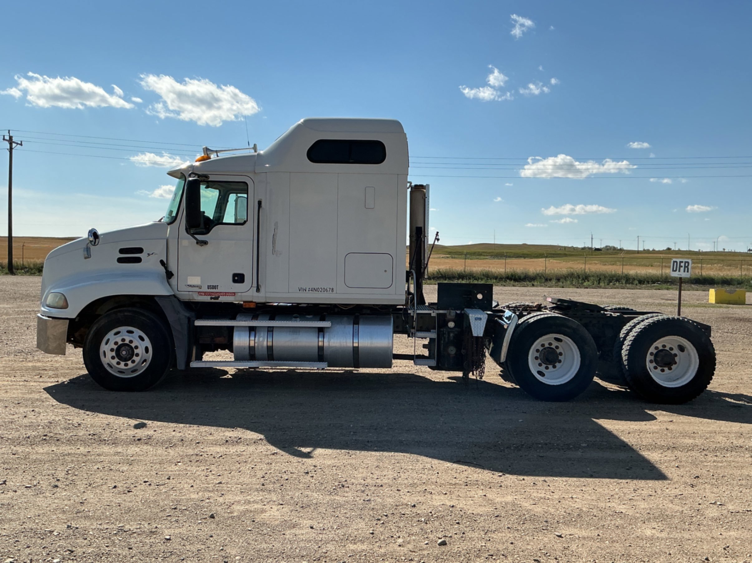 2004 Mack VISION