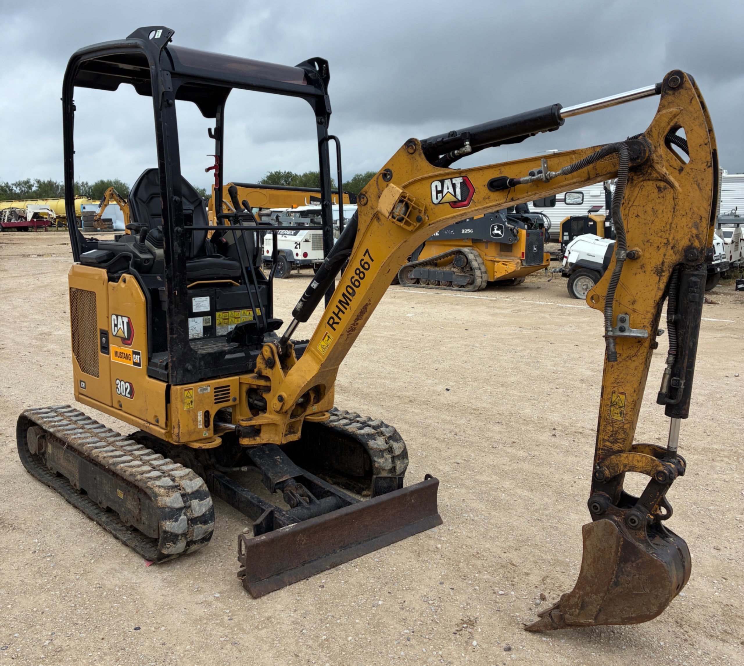 2024 Caterpillar 302