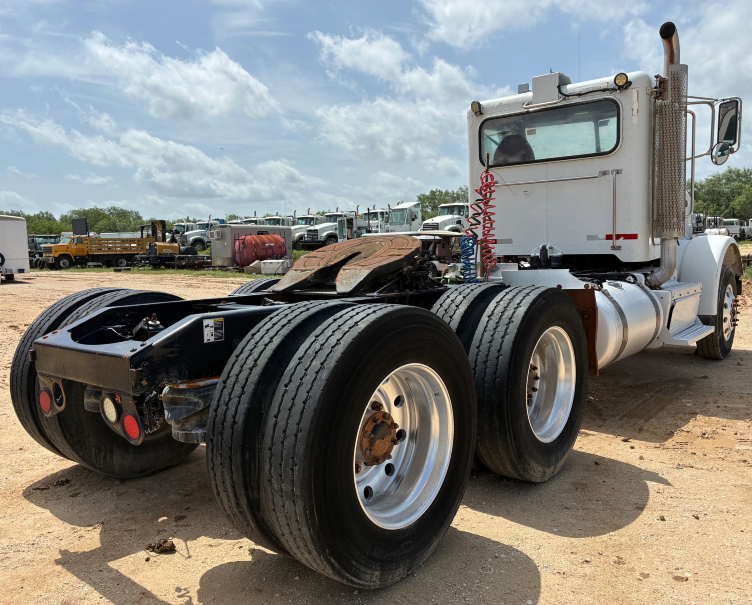 2016 Peterbilt 365