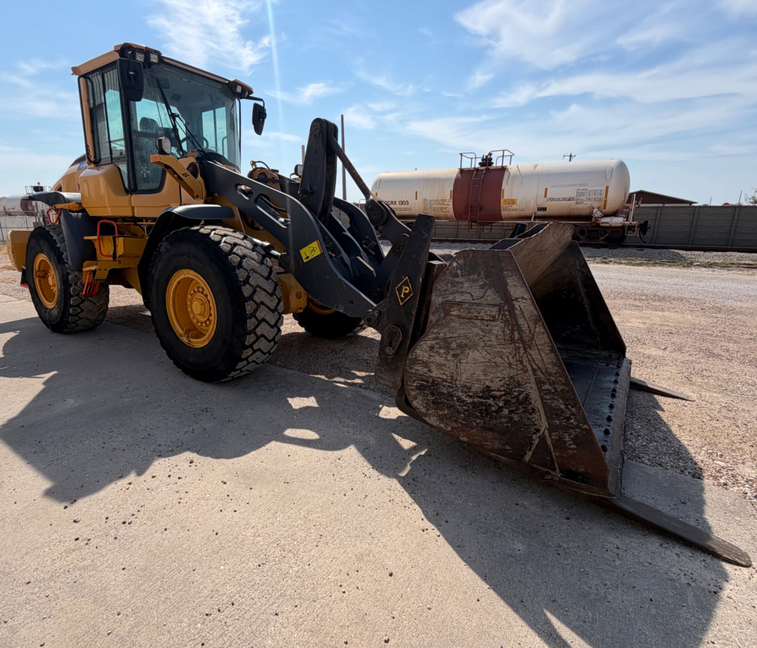 2021 Volvo L90H