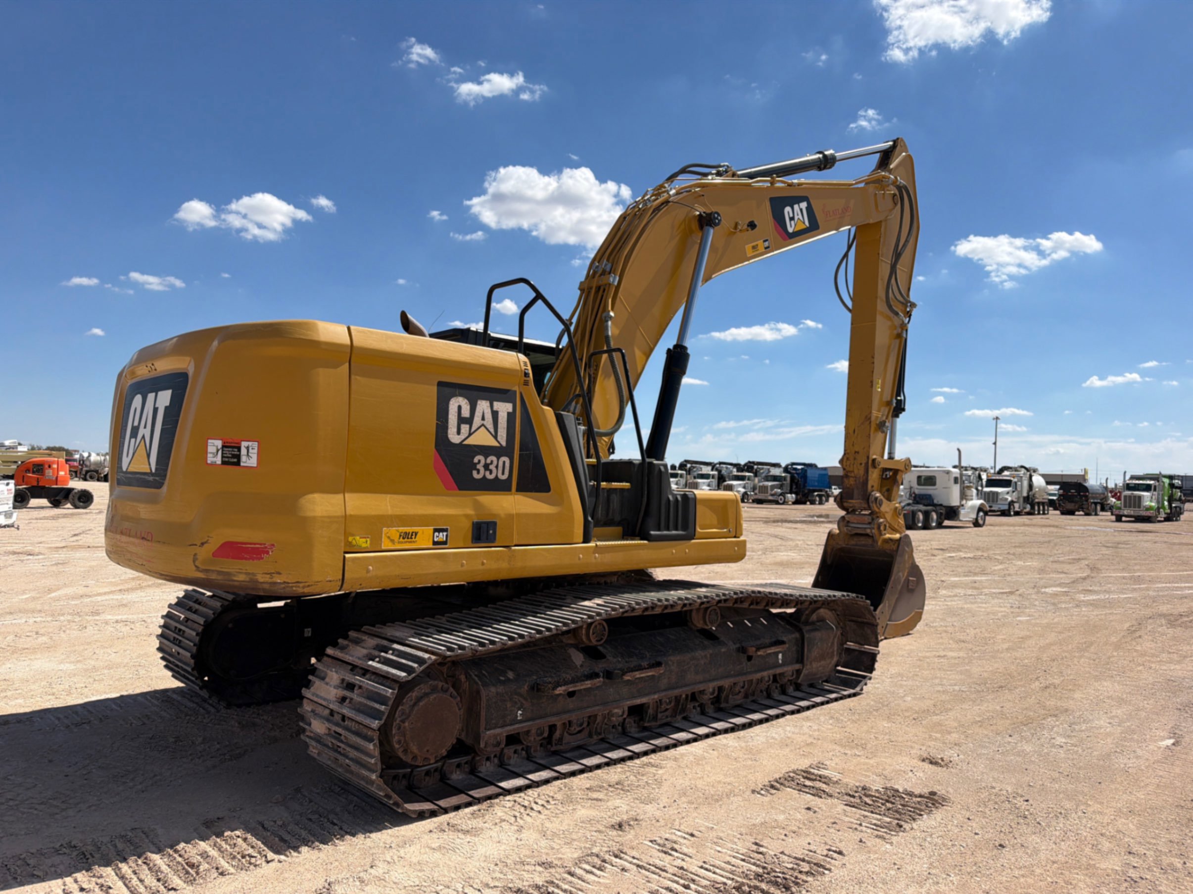 2019 Caterpillar 330