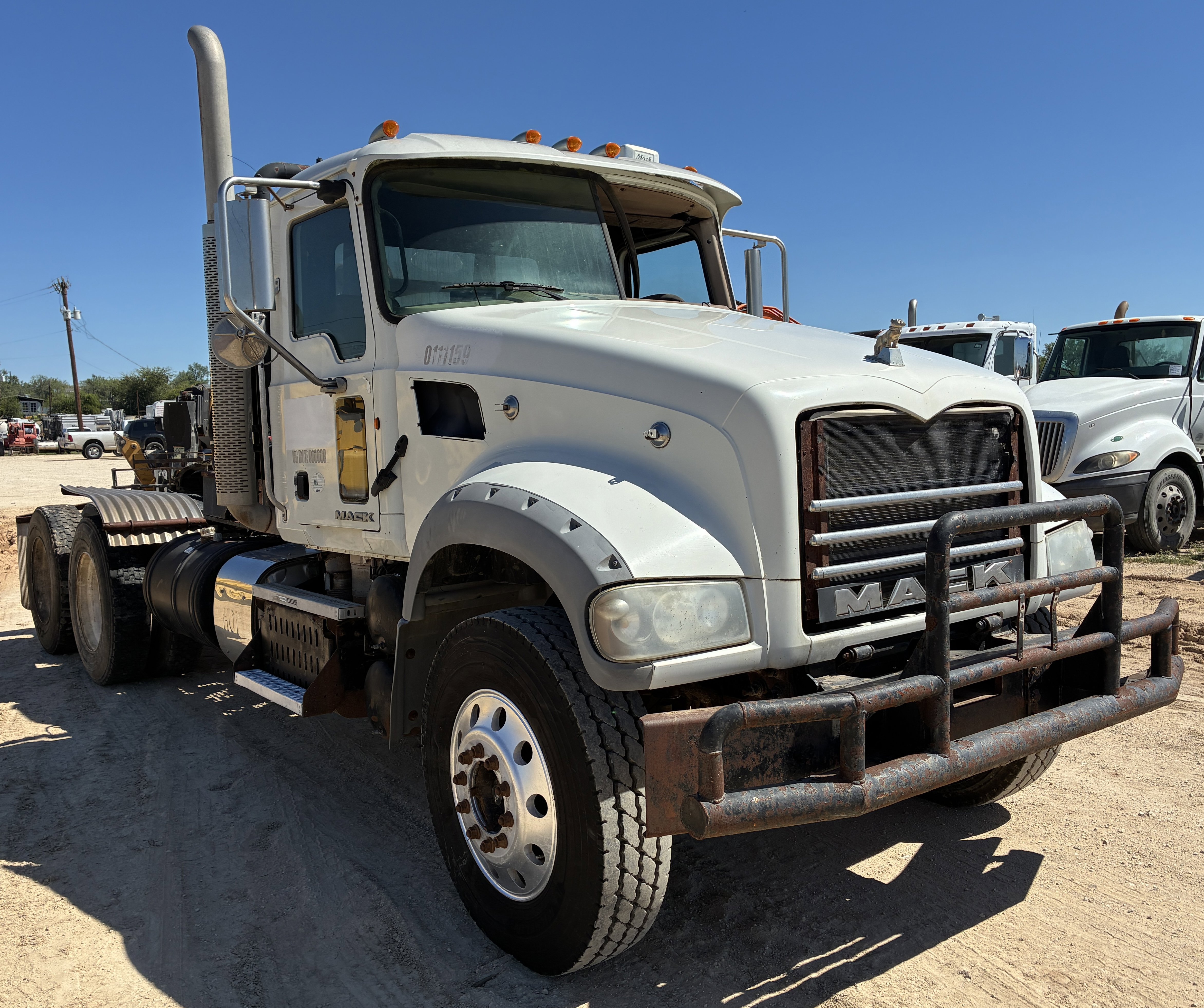 2012 Mack GU713