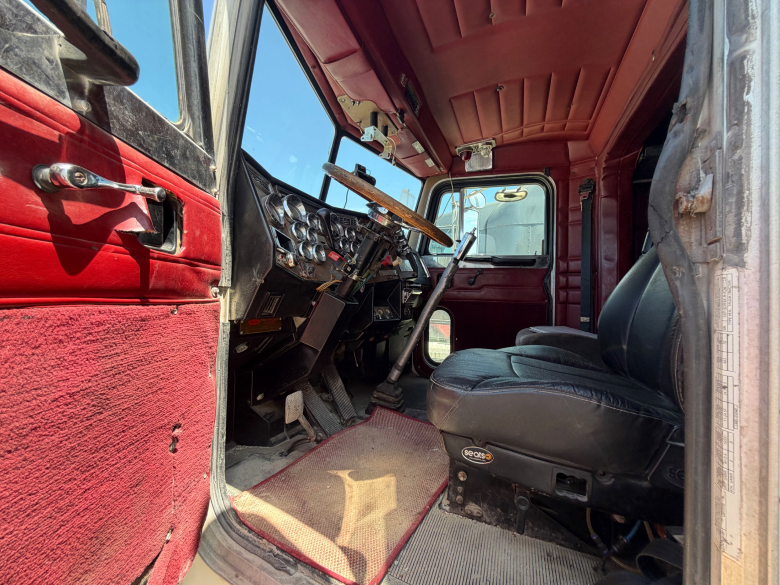 1999 Peterbilt 379