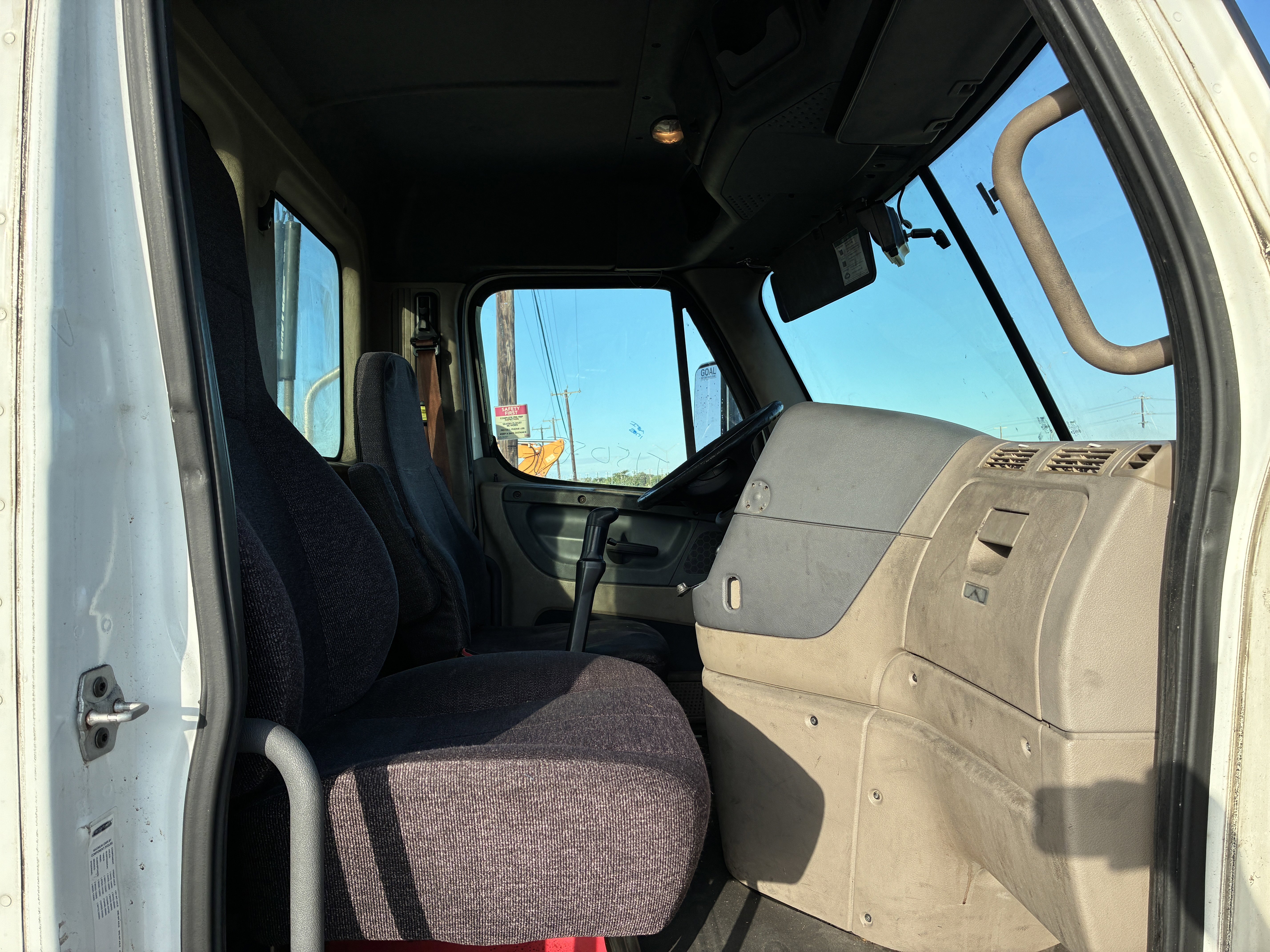 2016 Freightliner CASCADIA