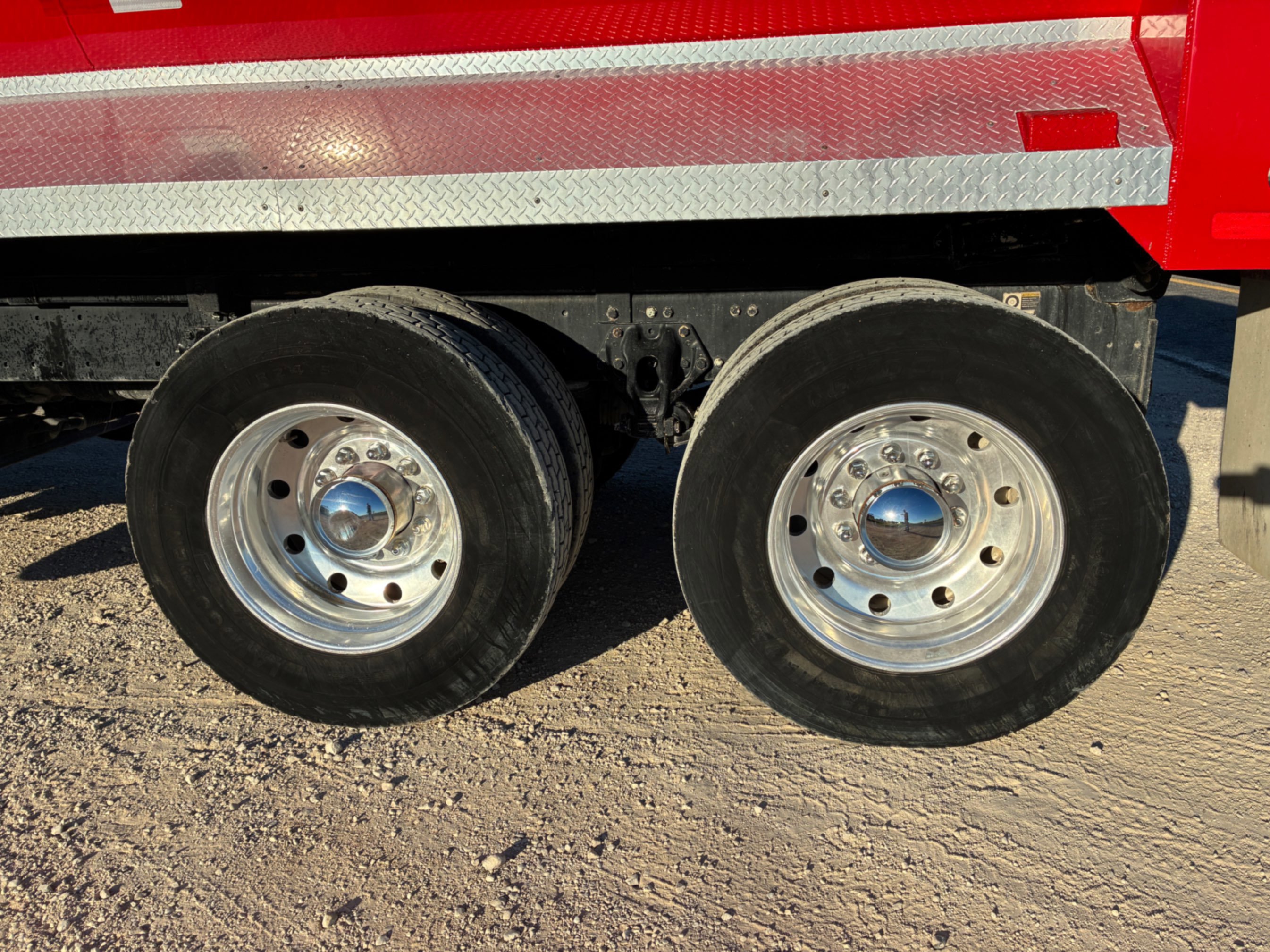2021 Kenworth T880