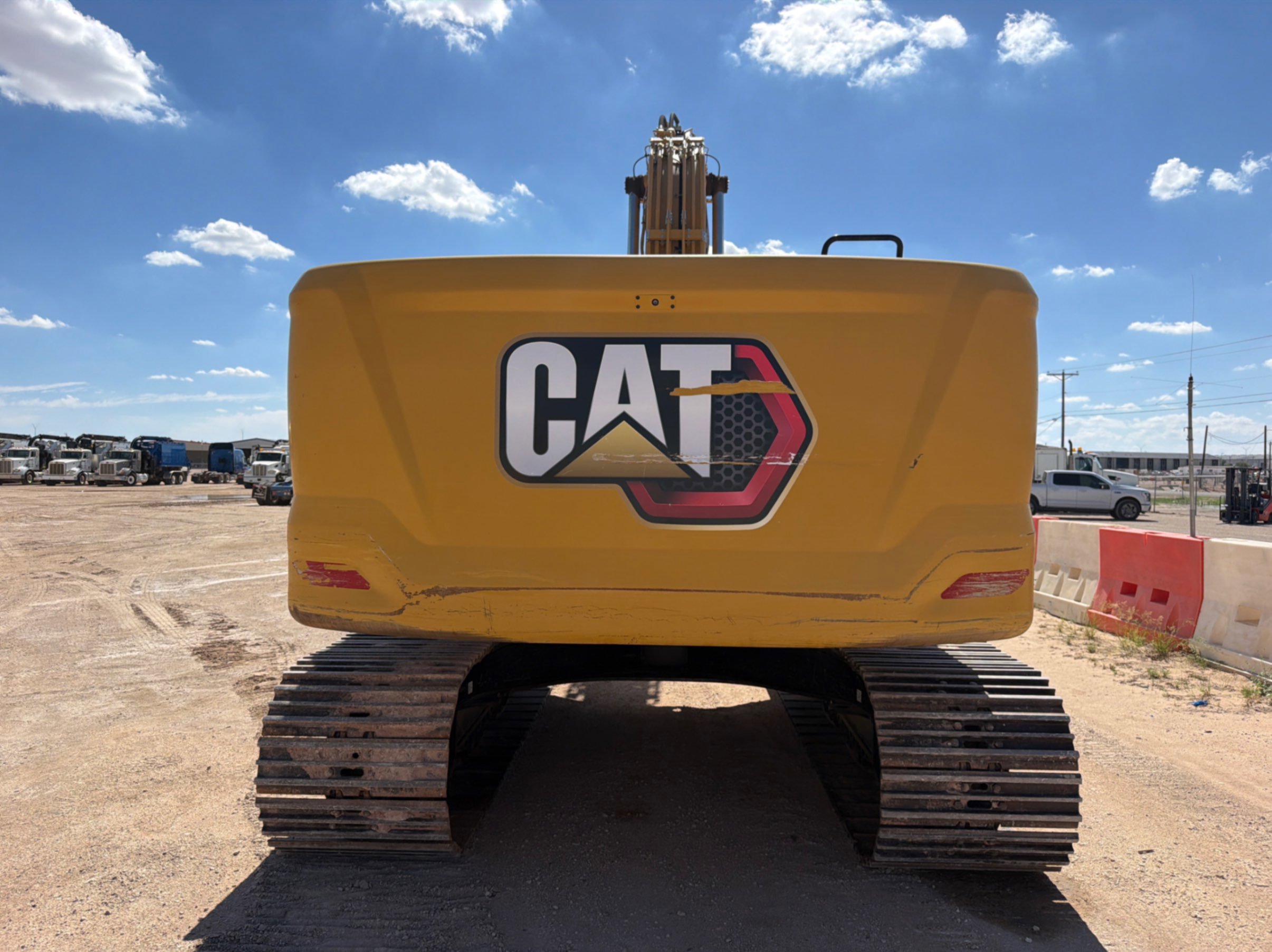 2020 Caterpillar 330