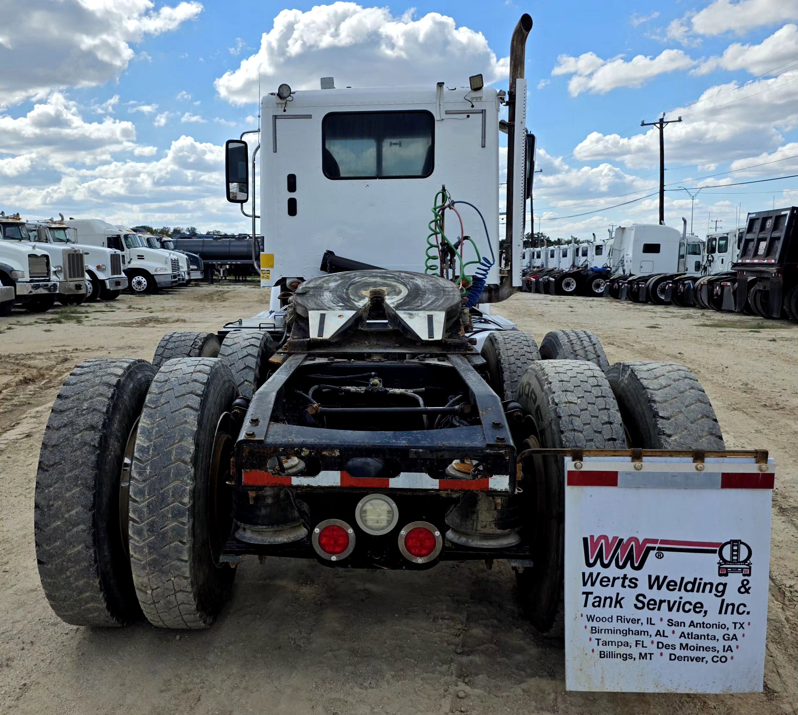 2014 Freightliner CORONADO 122