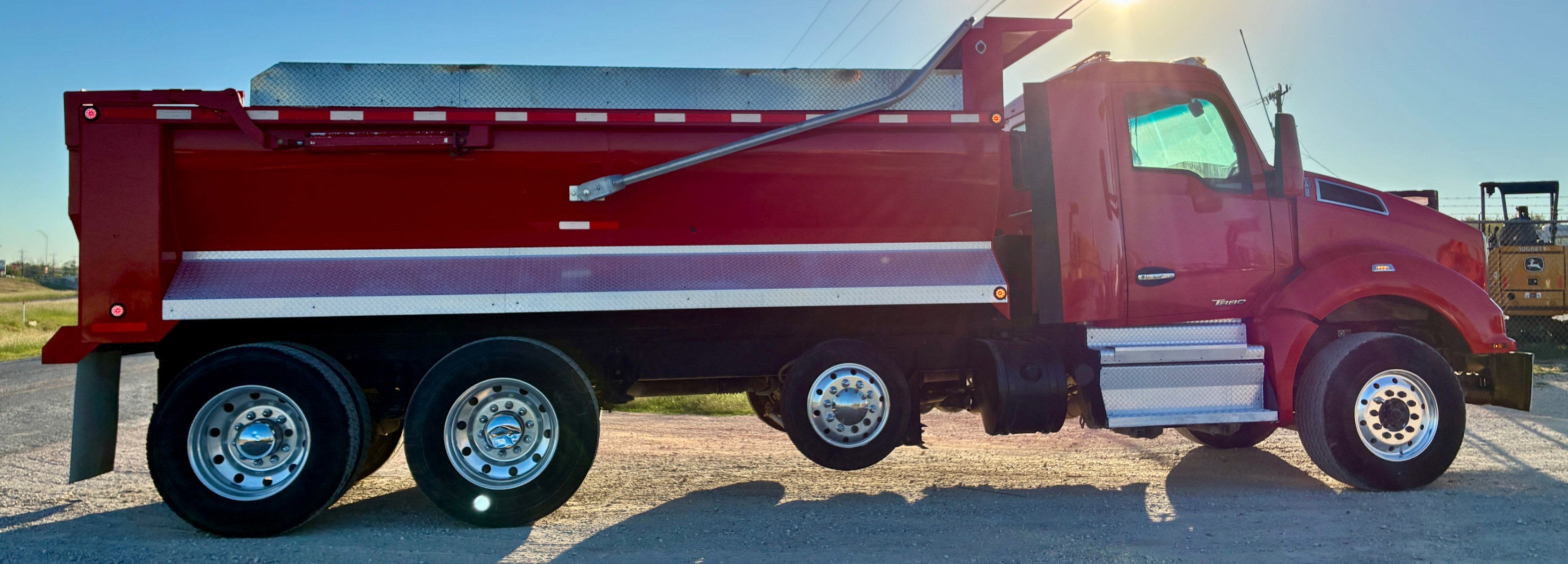 2021 Kenworth T880