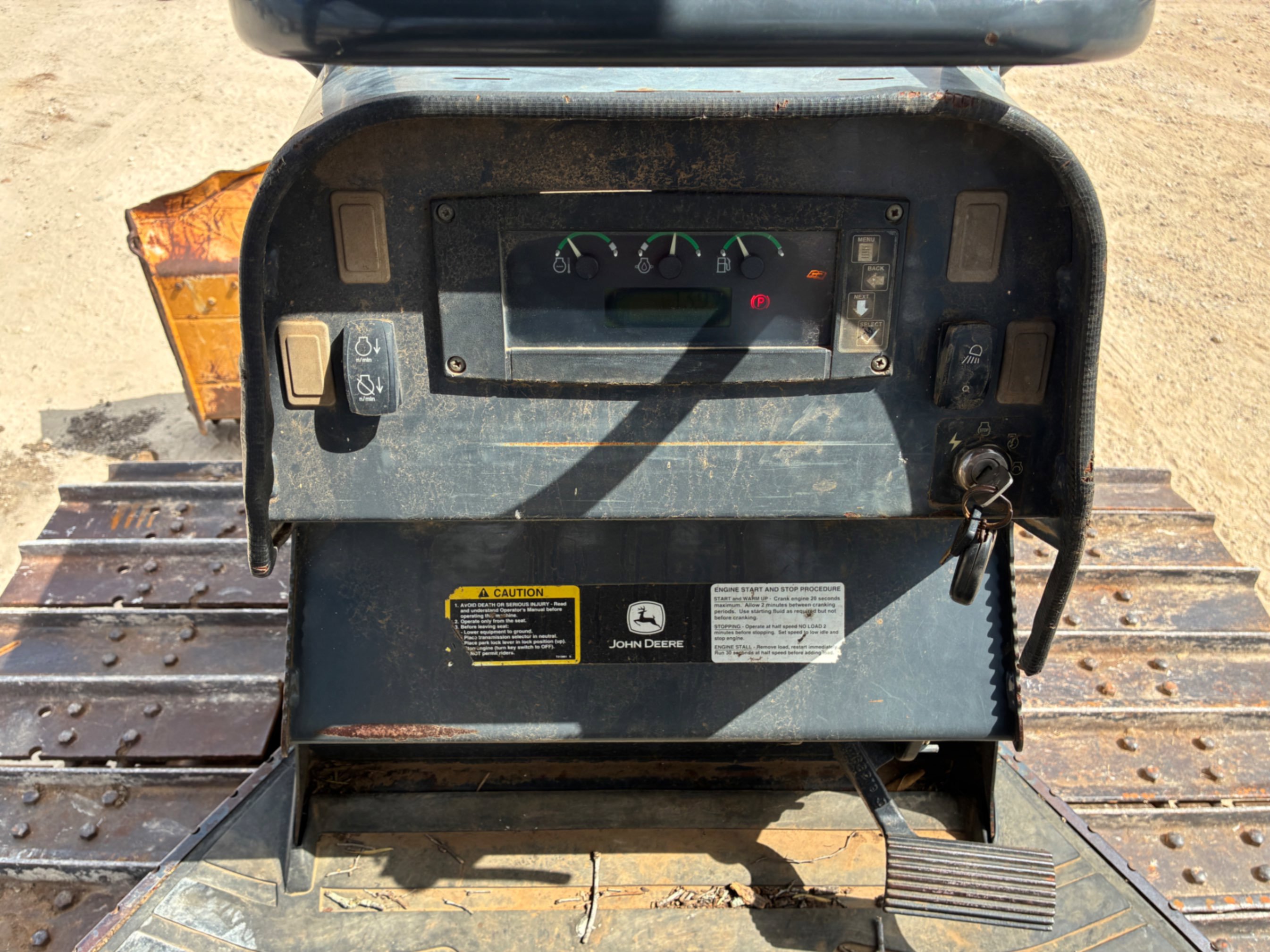 2014 John Deere 450J LGP