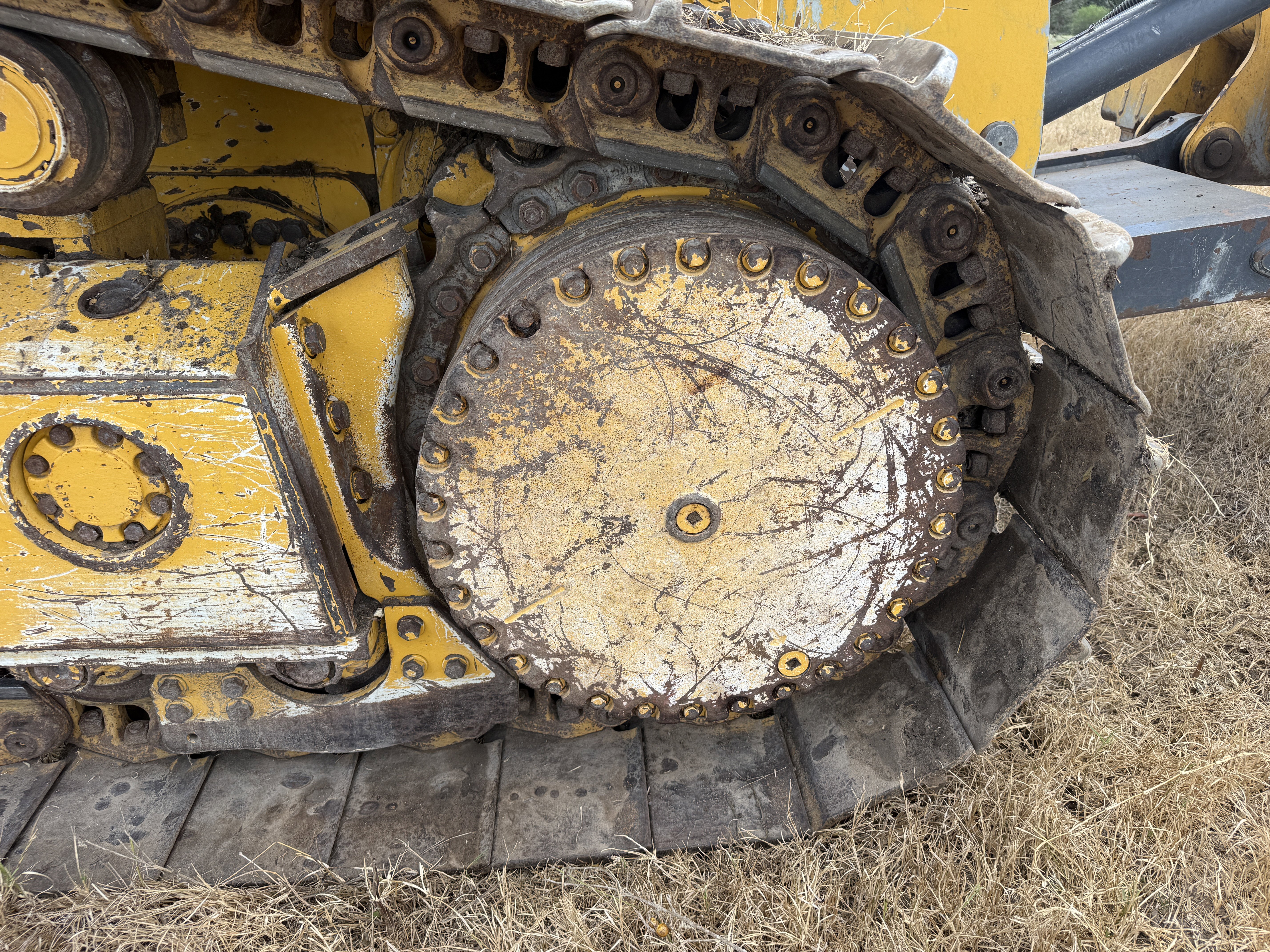 2023 John Deere 750L