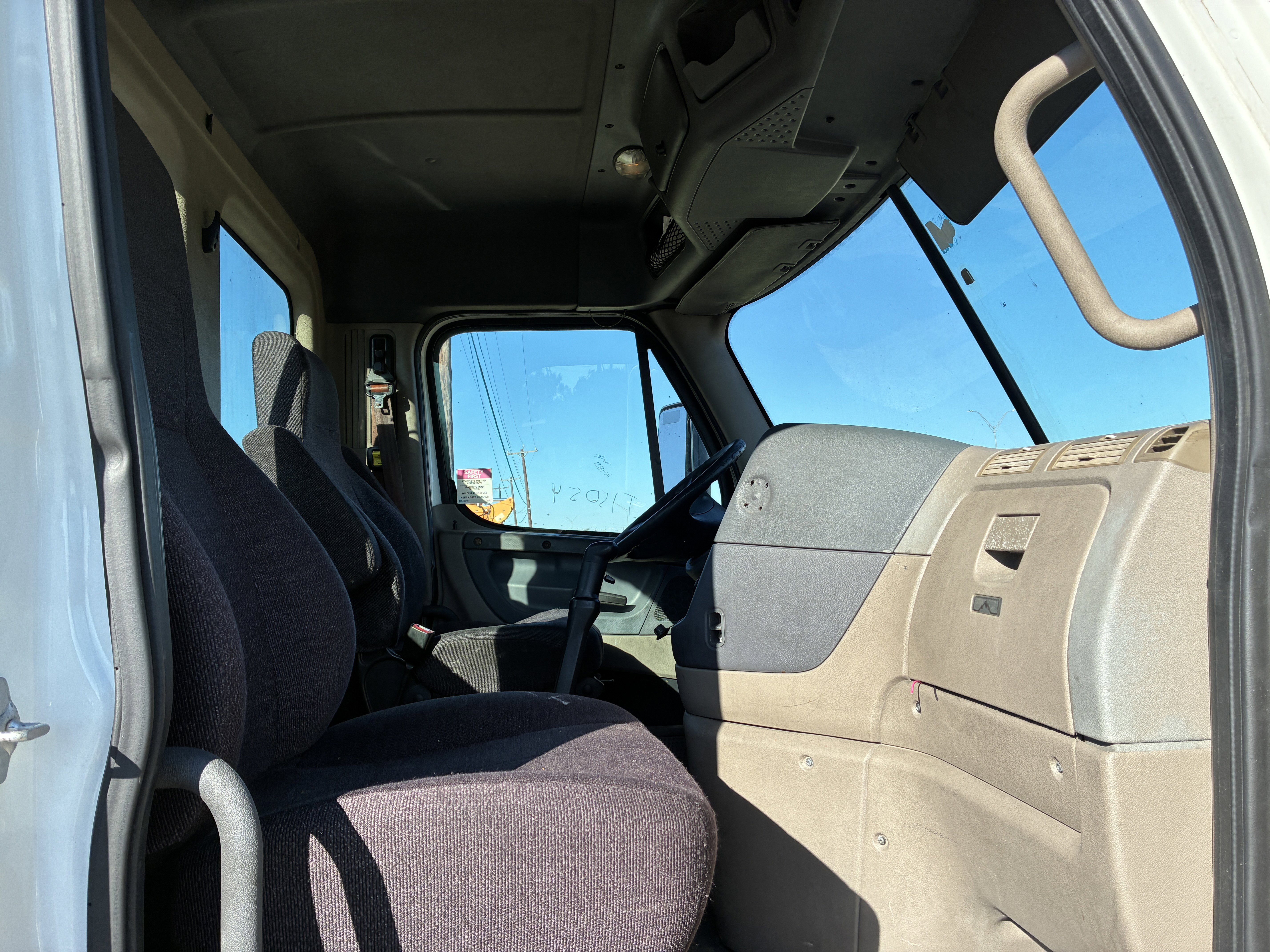 2016 Freightliner CASCADIA