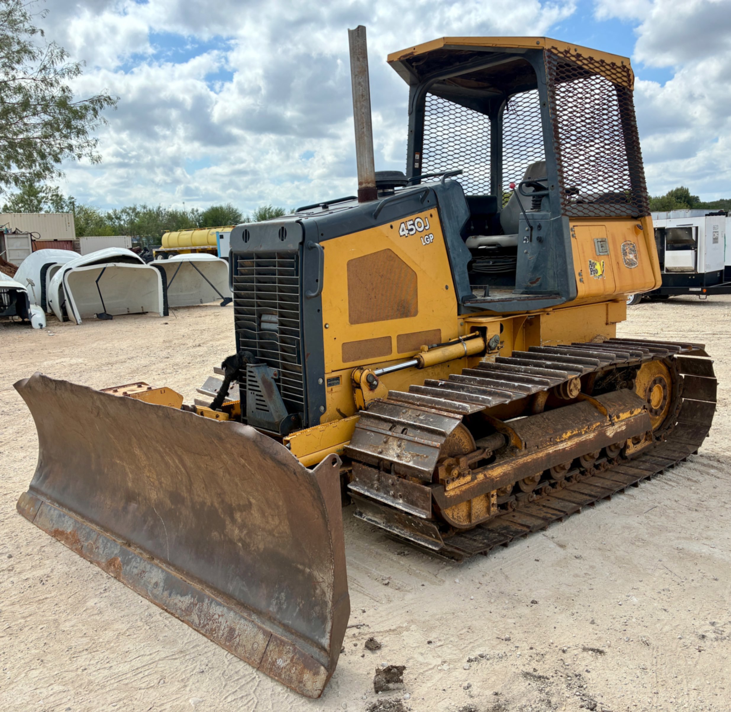 2014 John Deere 450J LGP