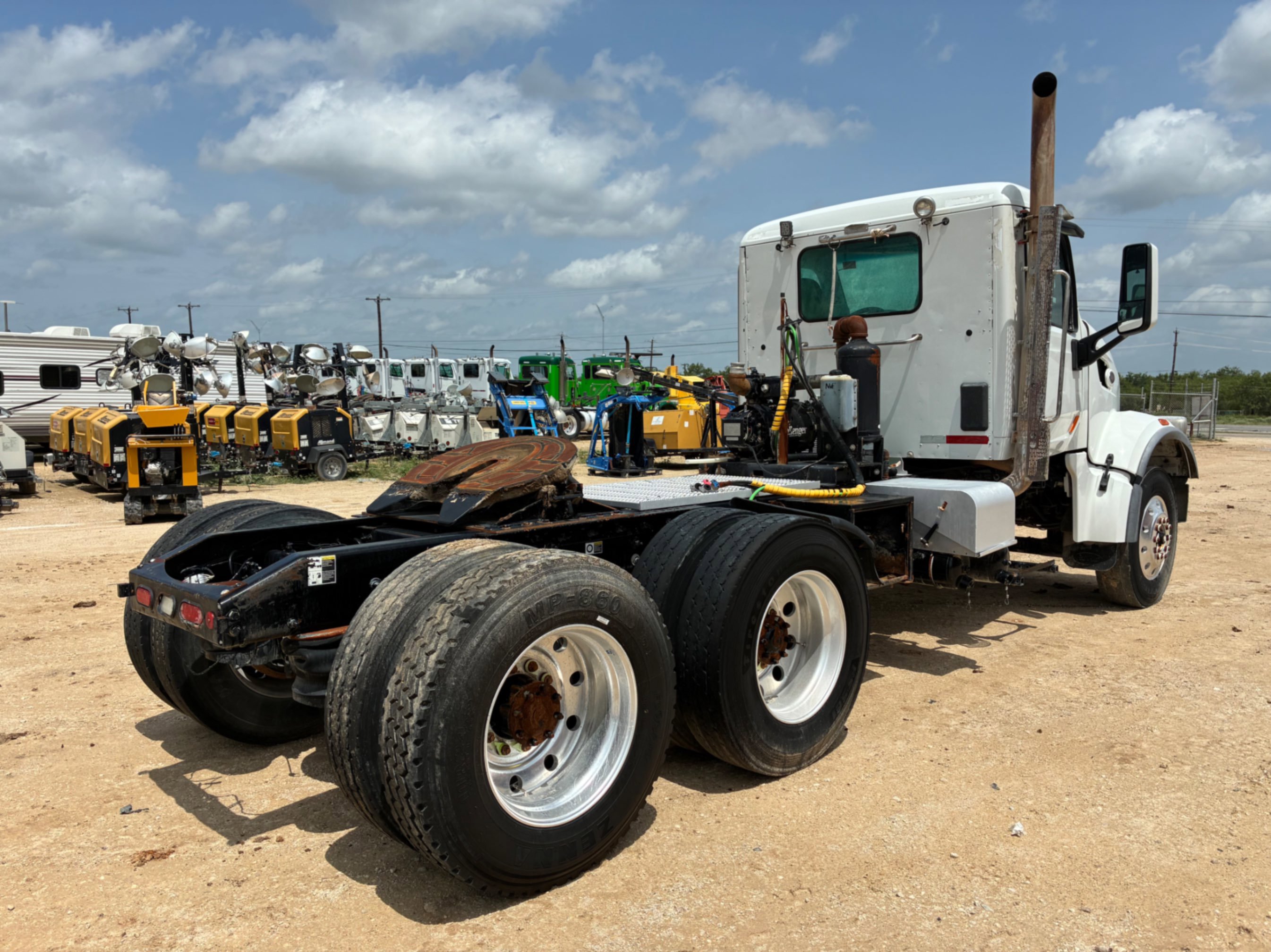 2020 Peterbilt 567