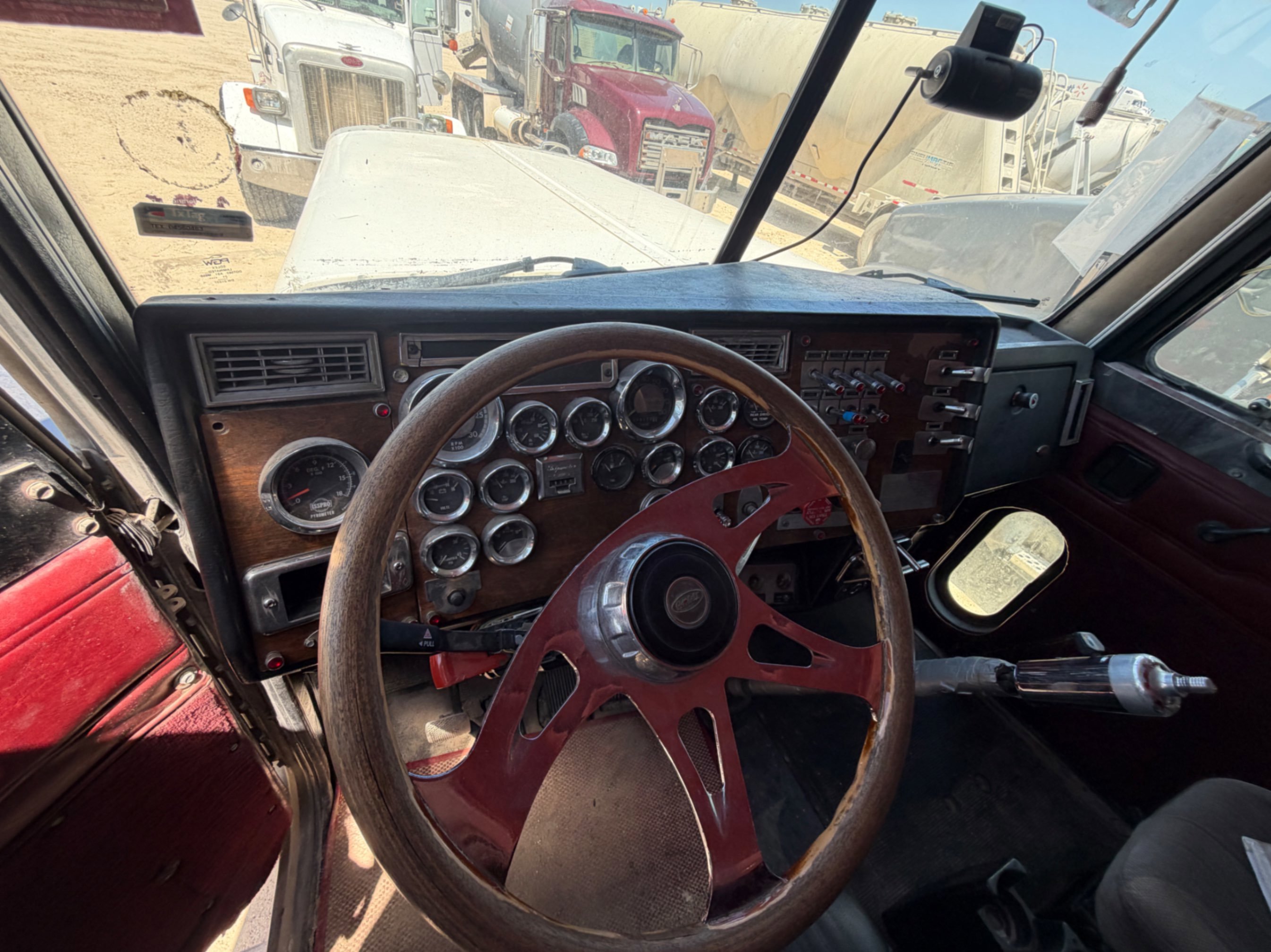 1999 Peterbilt 379