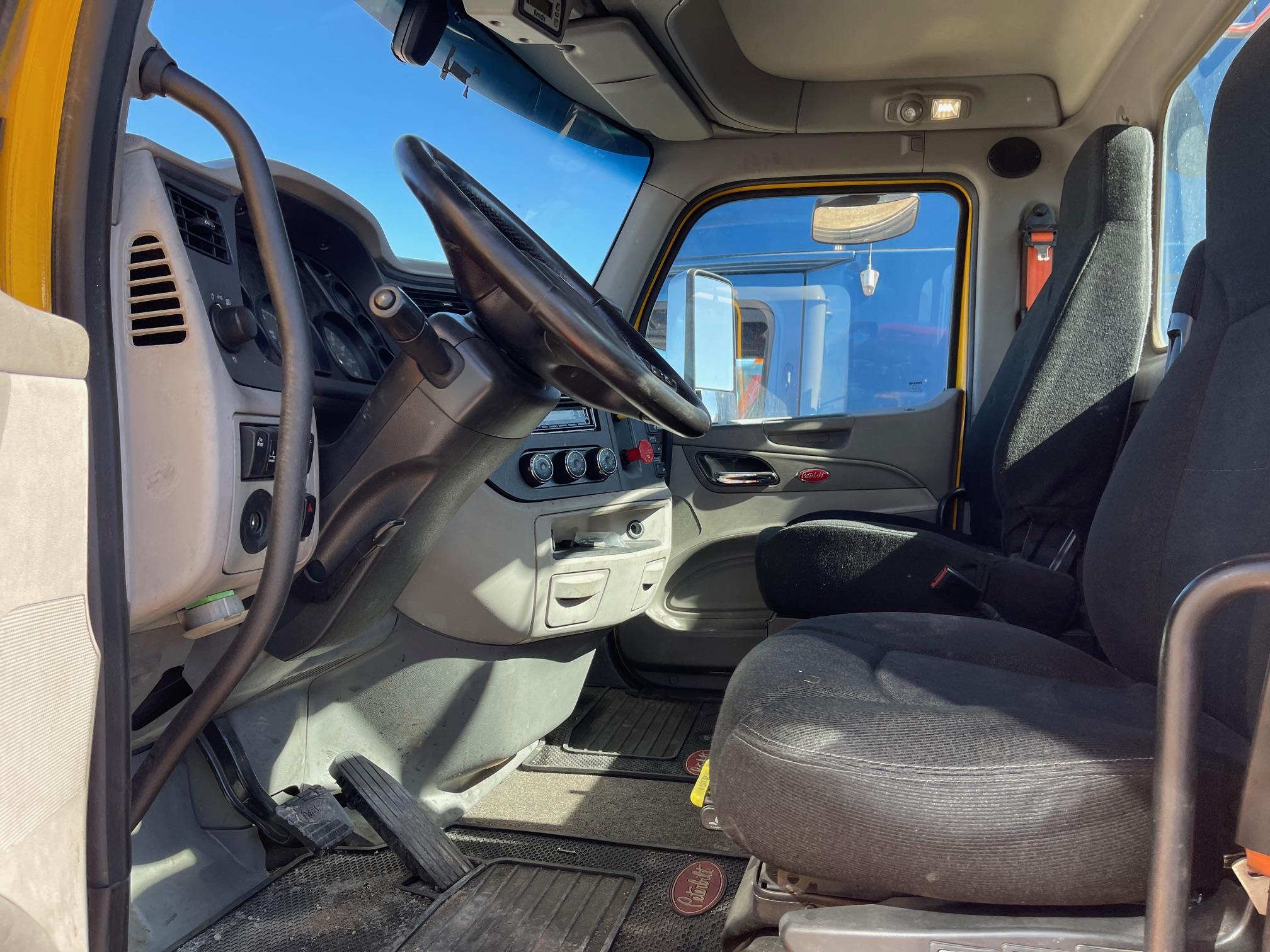 2019 Peterbilt 579