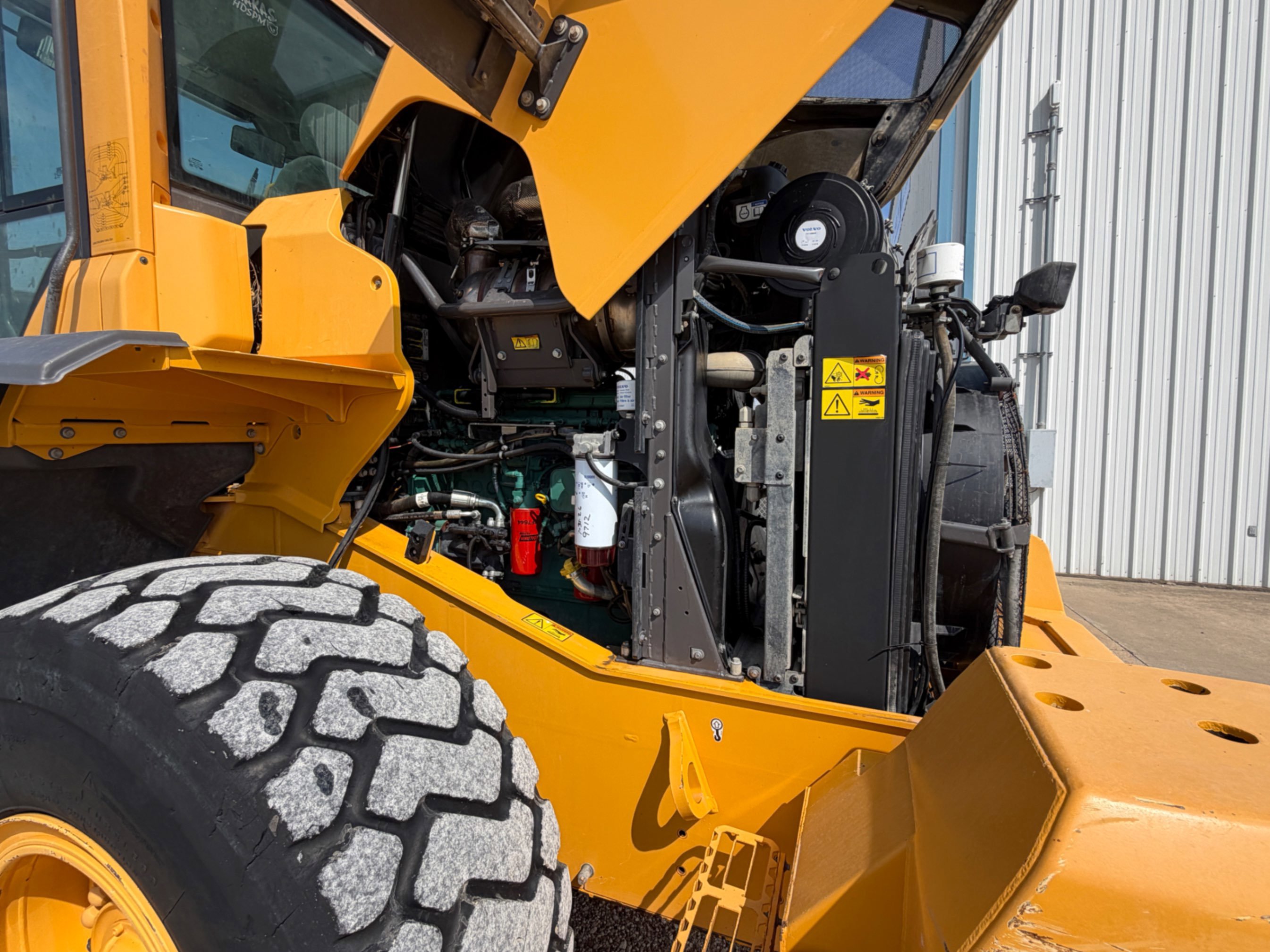 2021 Volvo L90H