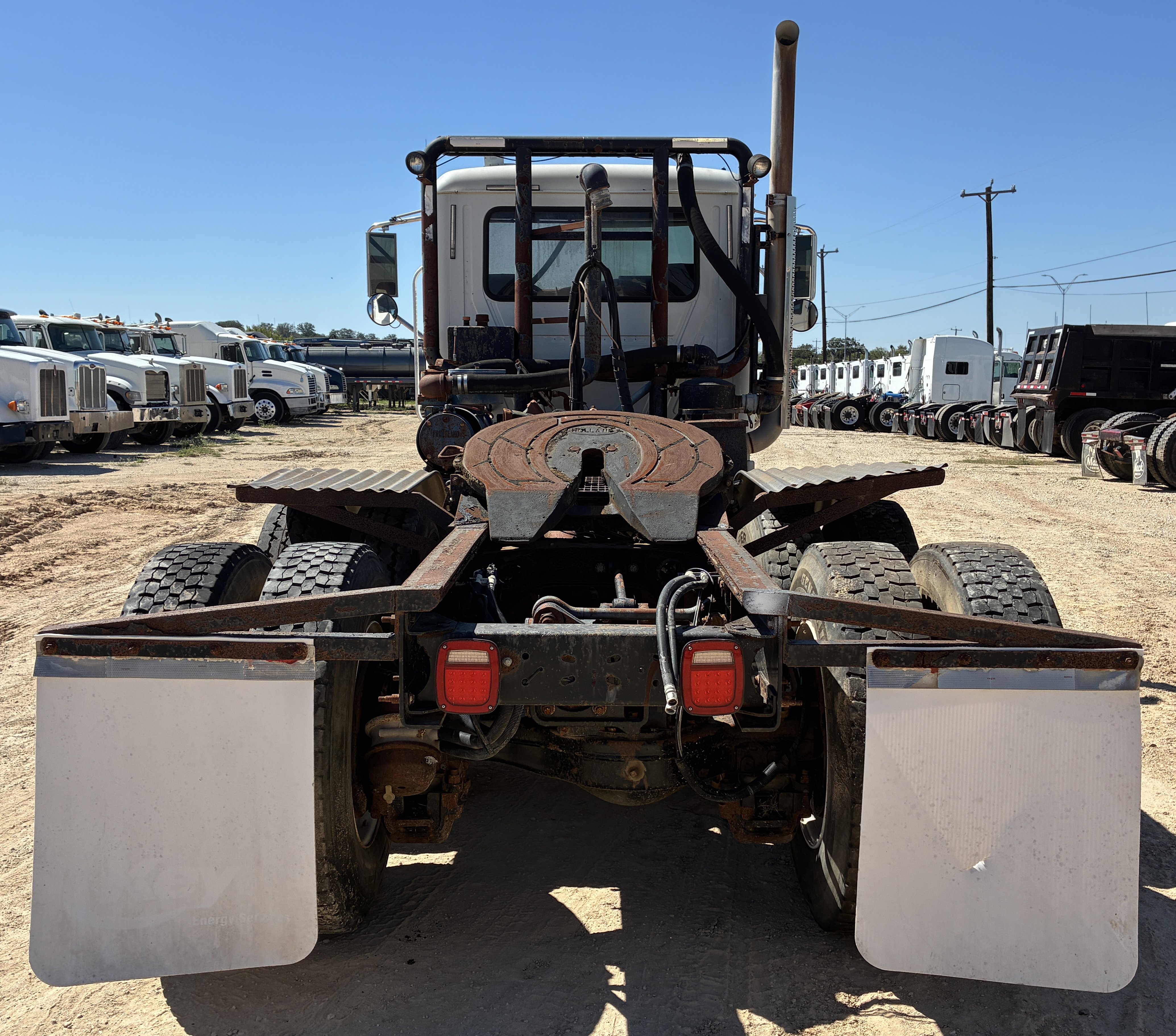 2012 Mack GU713