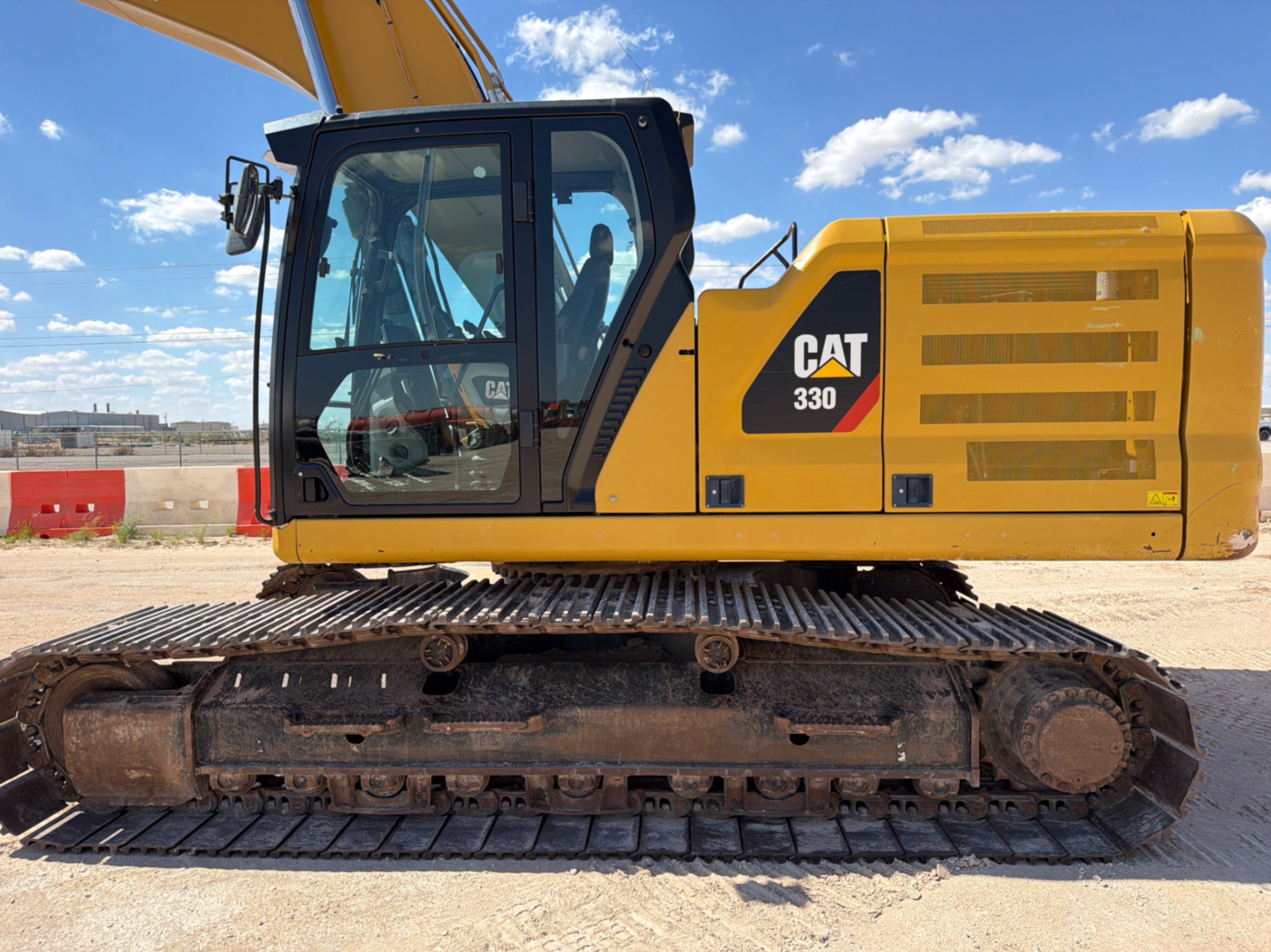 2019 Caterpillar 330