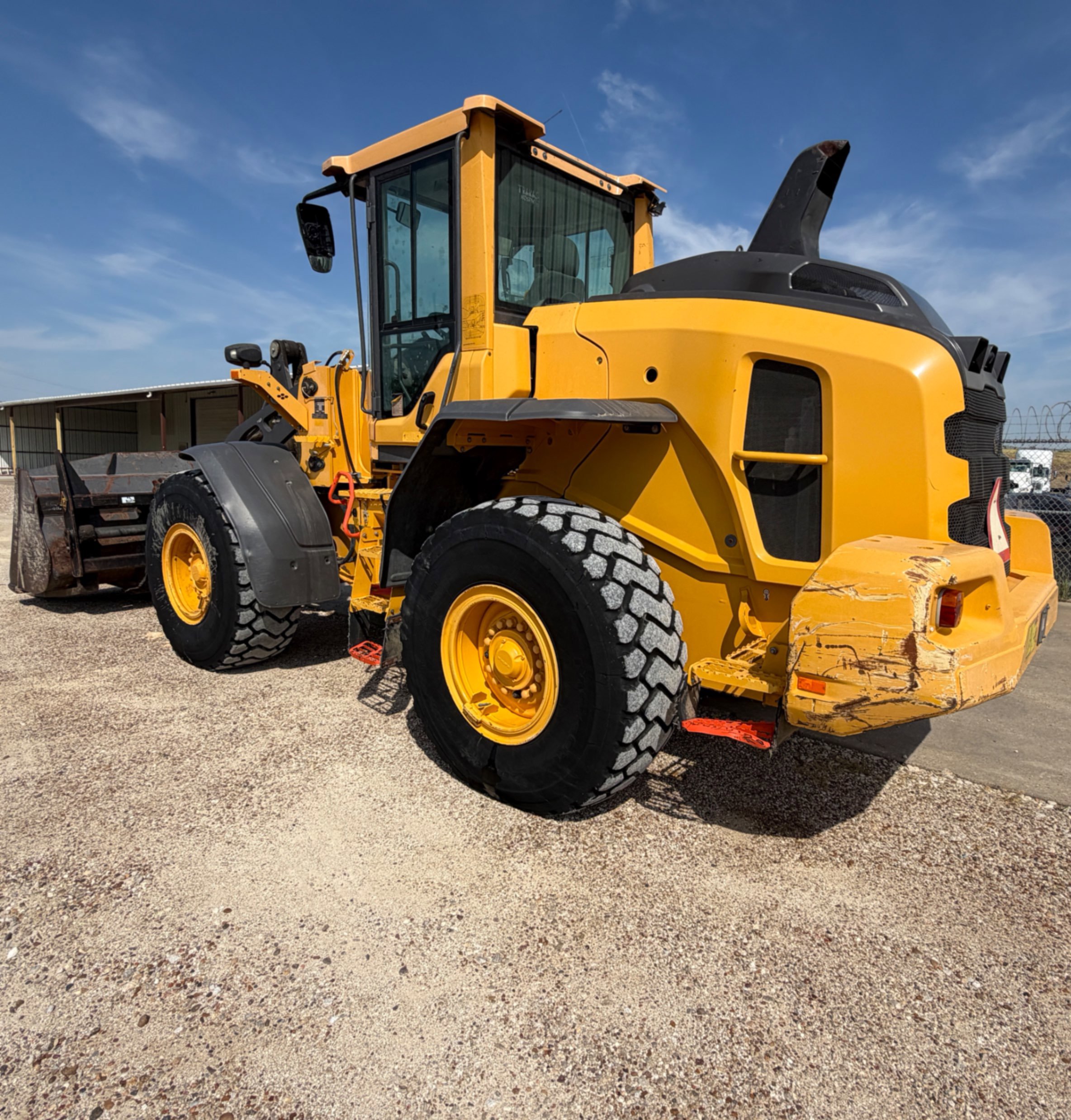 2021 Volvo L90H