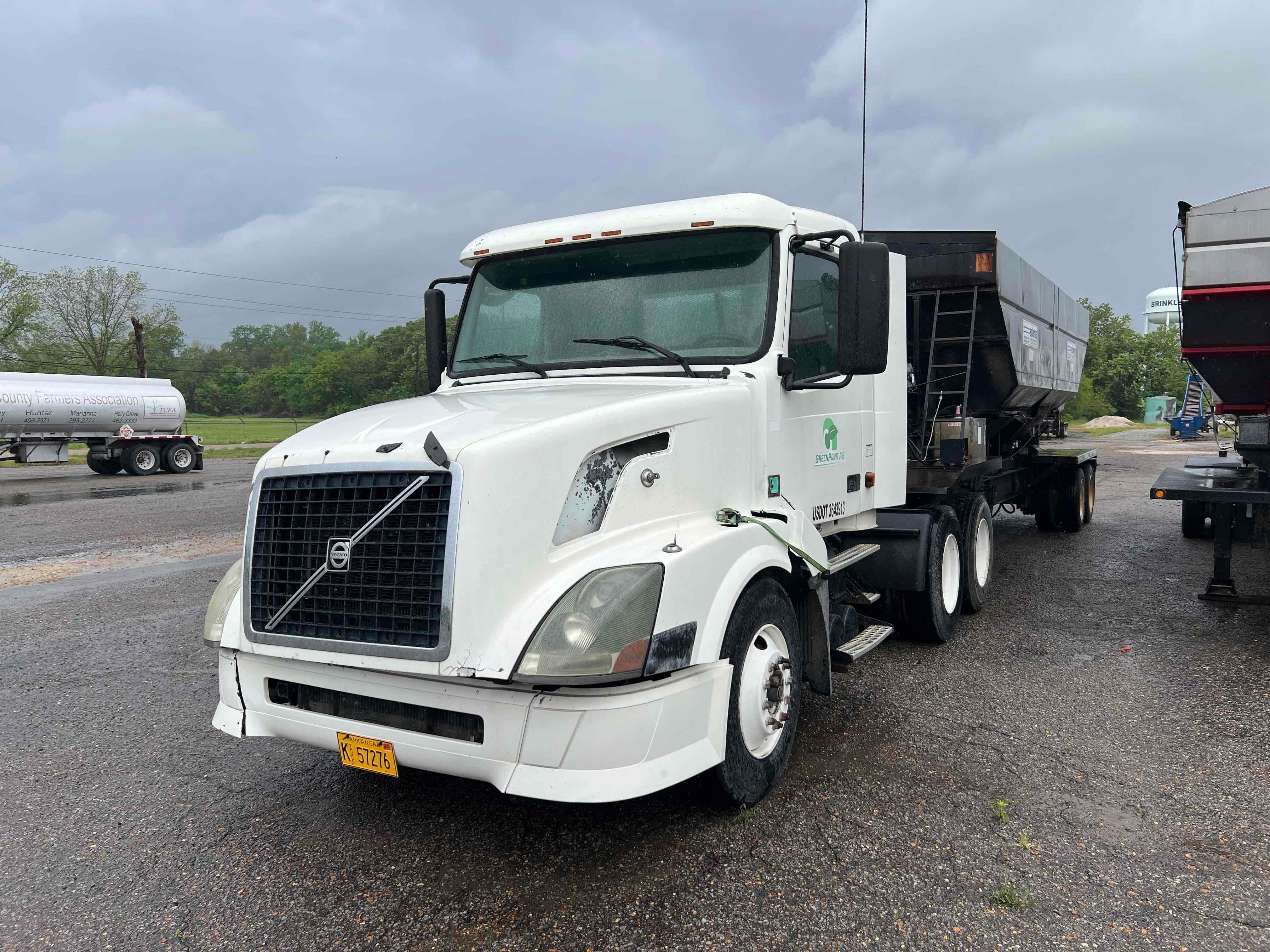 Photo of a 2006 Volvo VNL