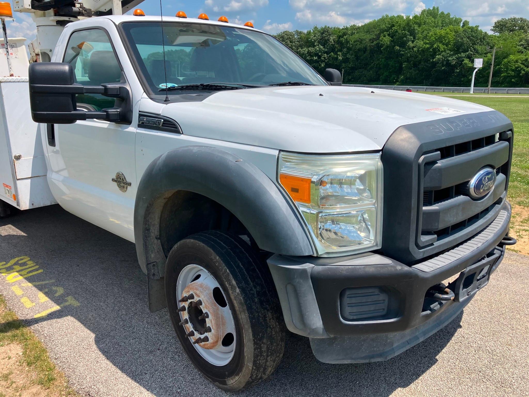 Photo of a 2015 Ford F-550