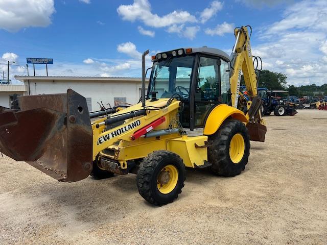 Photo of a 2008 New Holland B110