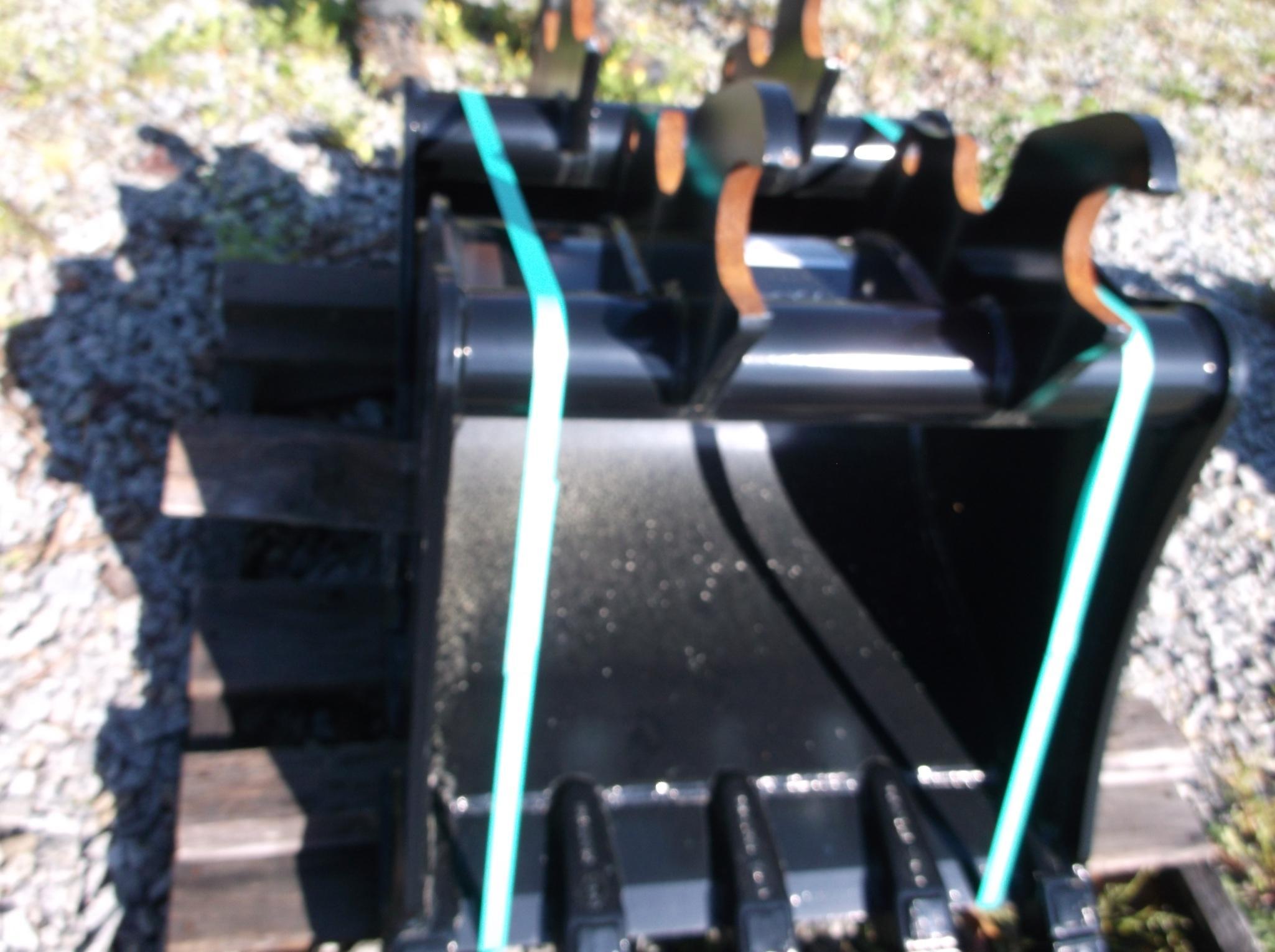 Photo of a 1981 Kubota 245