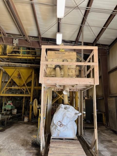 2011 John Deere 1025R