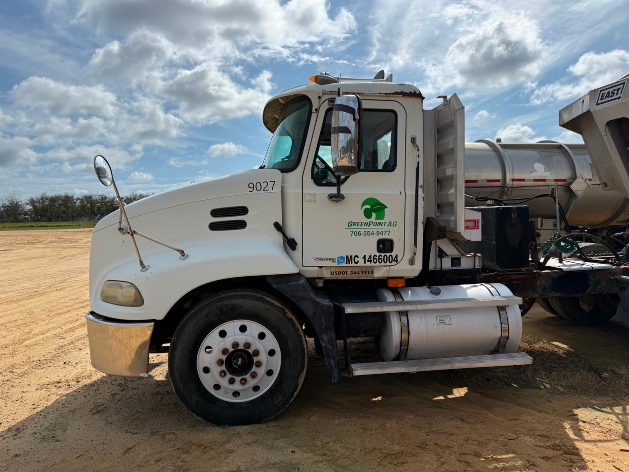 2006 Mac Truck CXN613