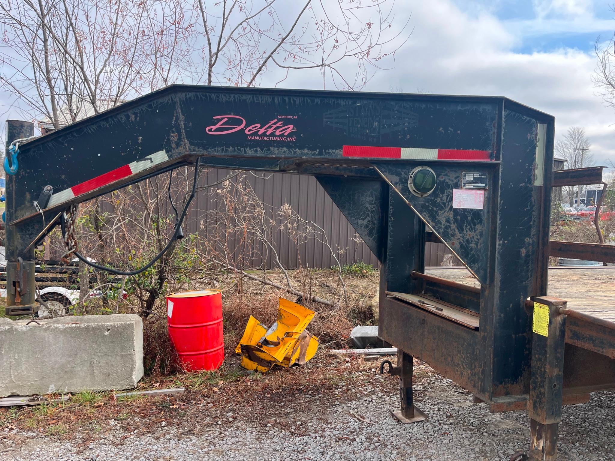 2004 Delta Spread-Axle Gooseneck Trailer. 20ft+5ft.
