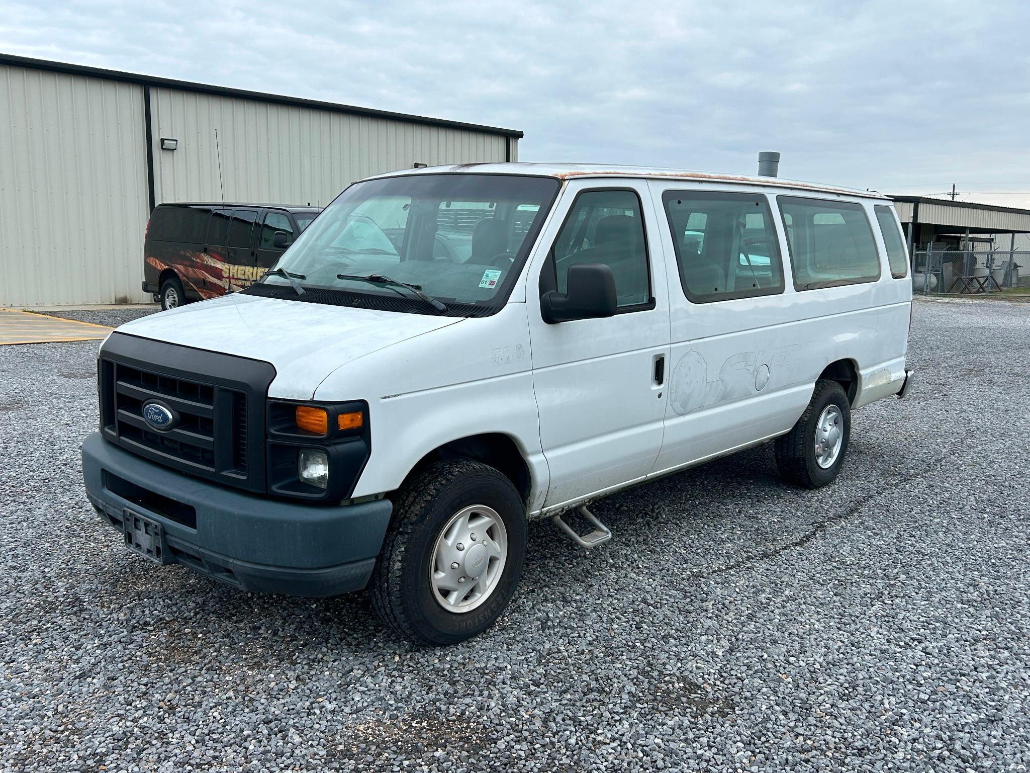 2009 Ford Econoline Wagon Van, 101,671 Miles