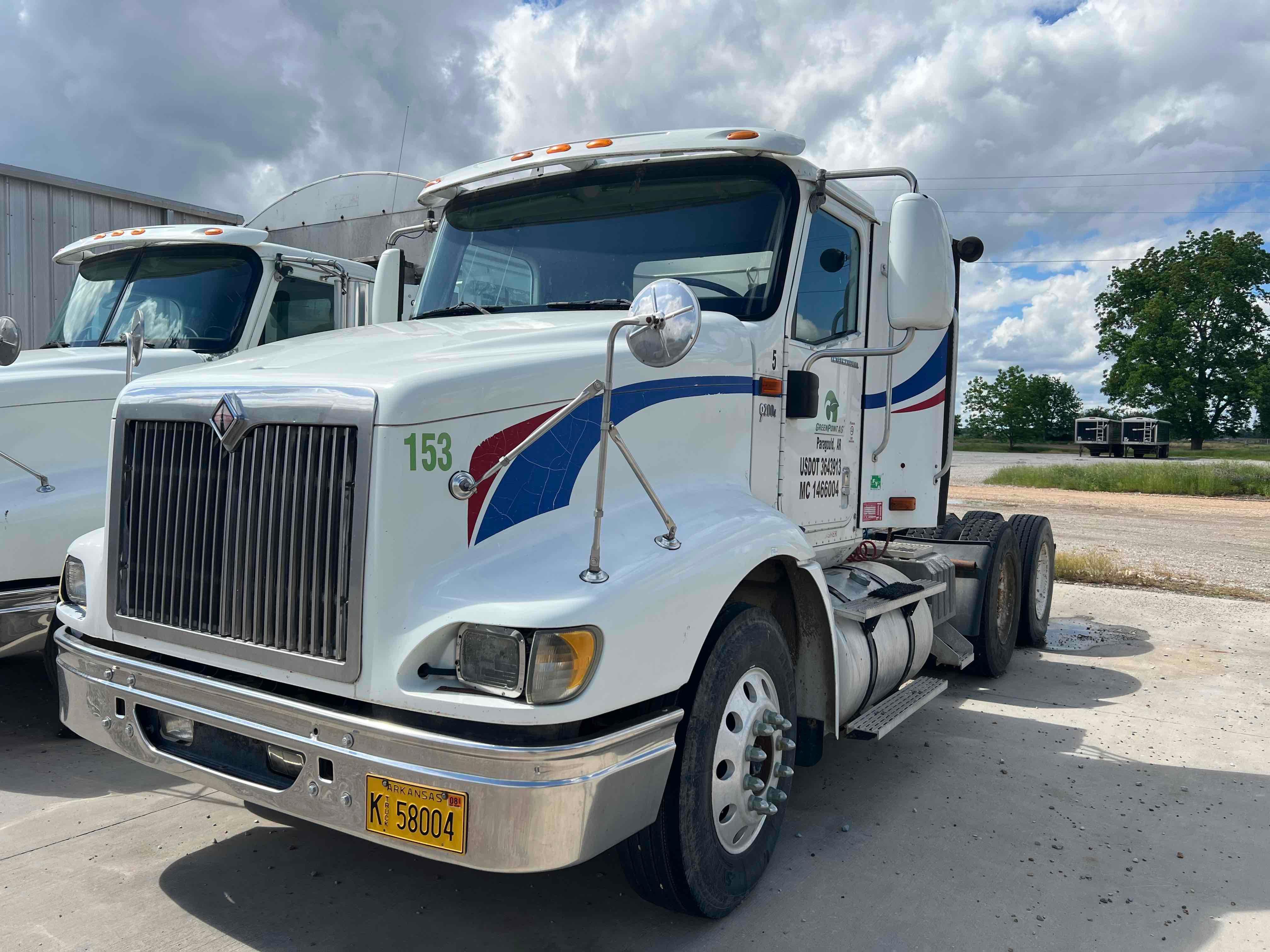 2002 International 9200i Truck
