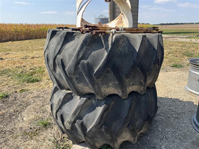 Case Wheels for Combine/Firestone Tires w/ extra rings NO RESERVE
