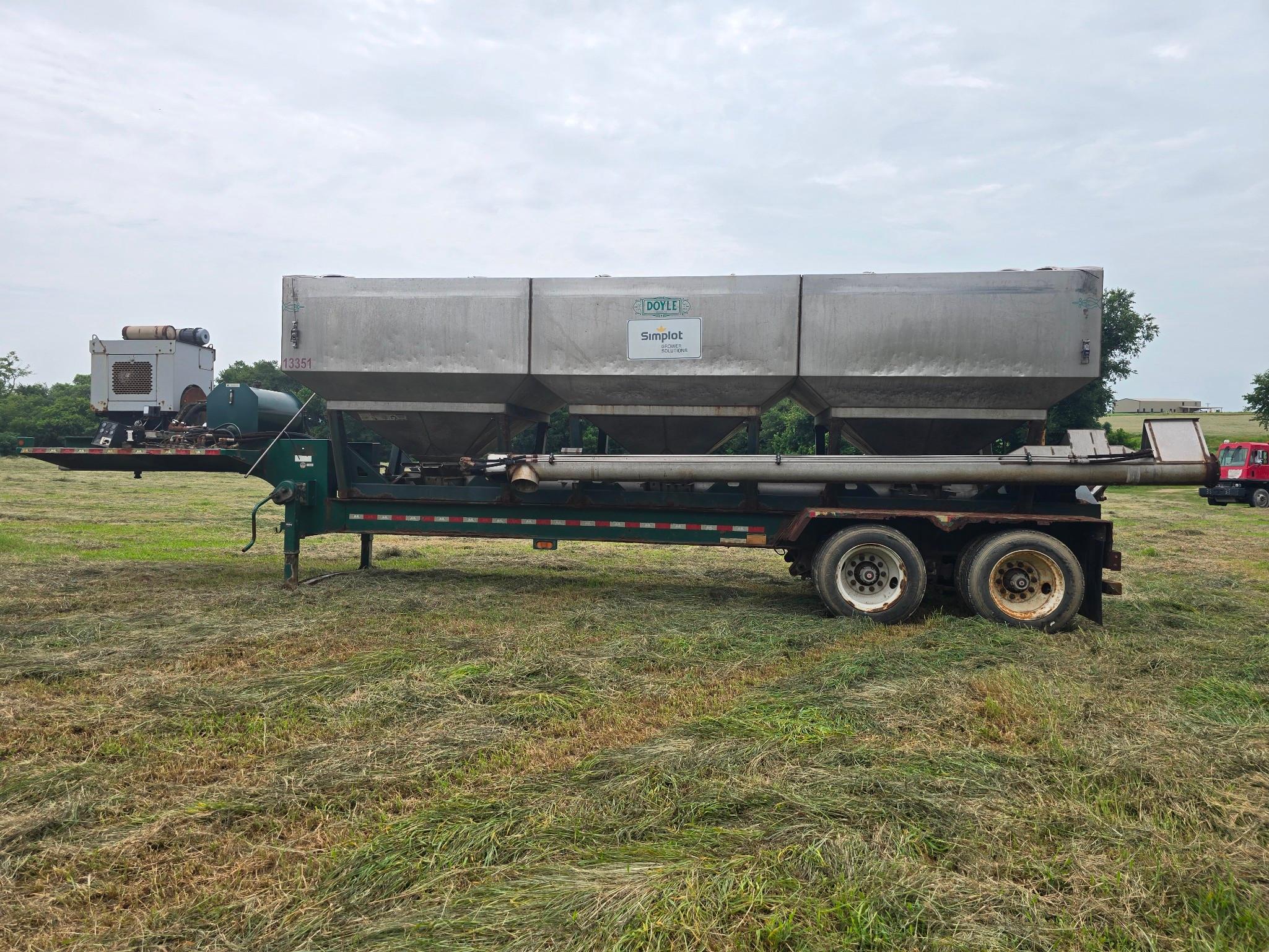2014 Doyle Dry Fertilizer Tender Trailer - Kubota Diesel, 3 Stainless Compartments, Side Discharge