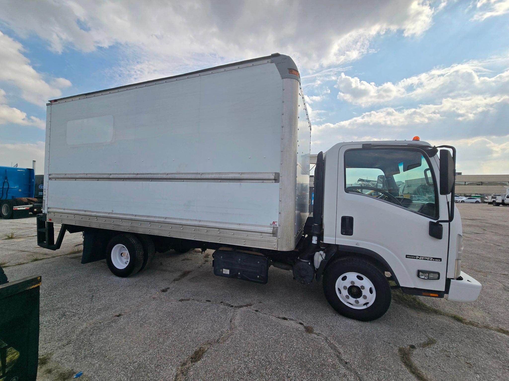 2012 Isuzu NPR HD w 5.2L 4HK1-TC Turbo Diesel