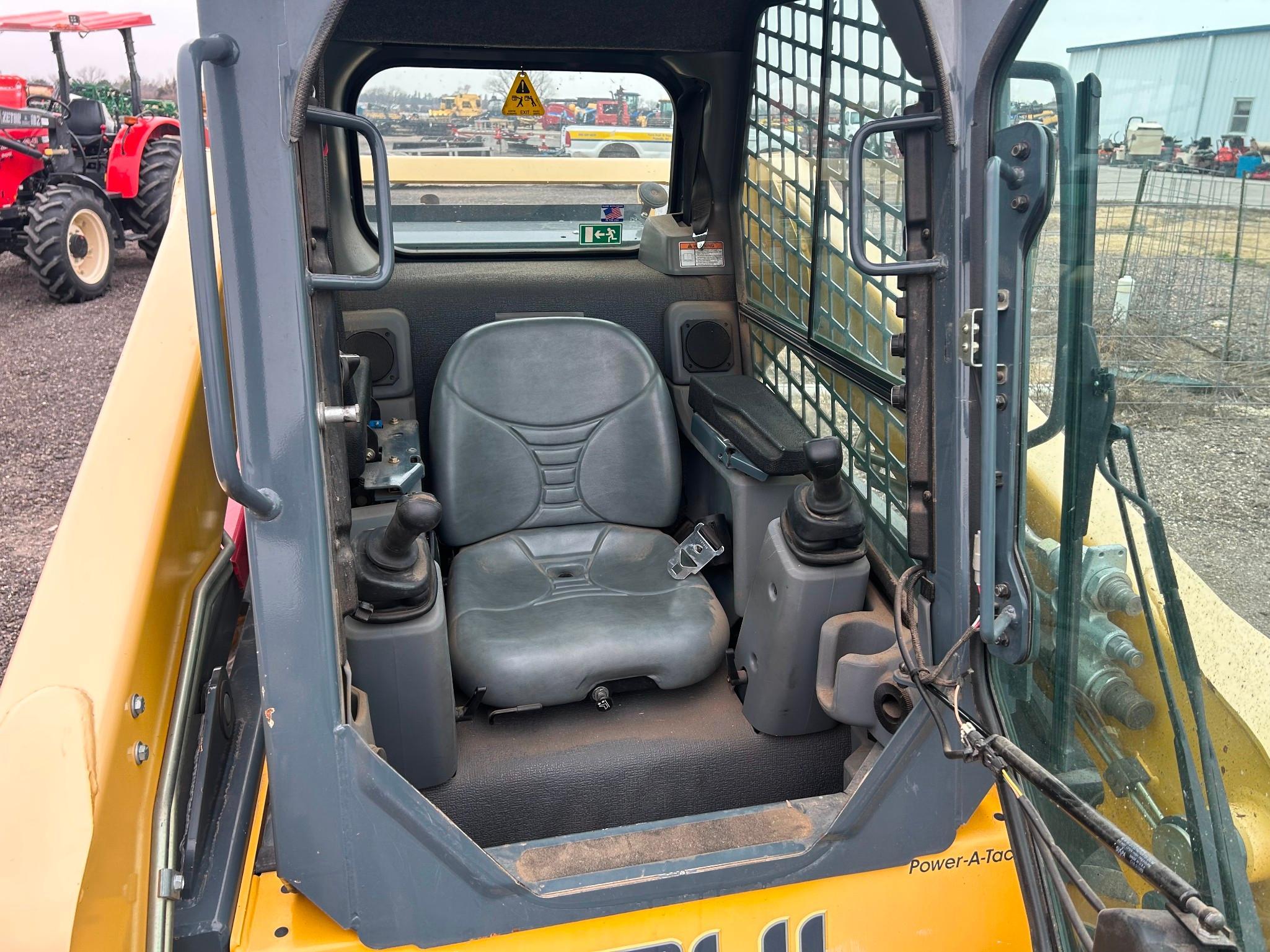 2015 Gehl 270