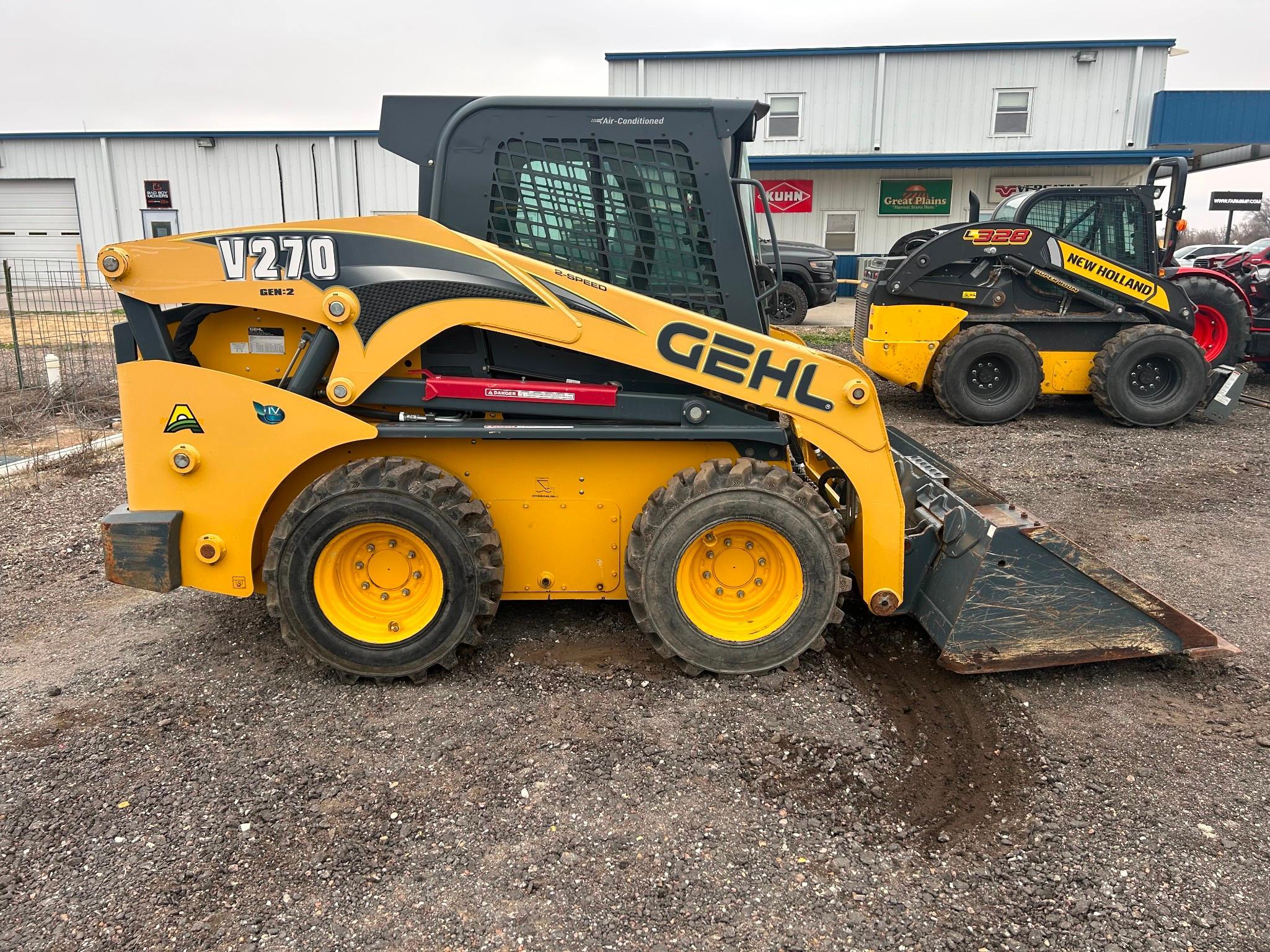 2015 Gehl 270