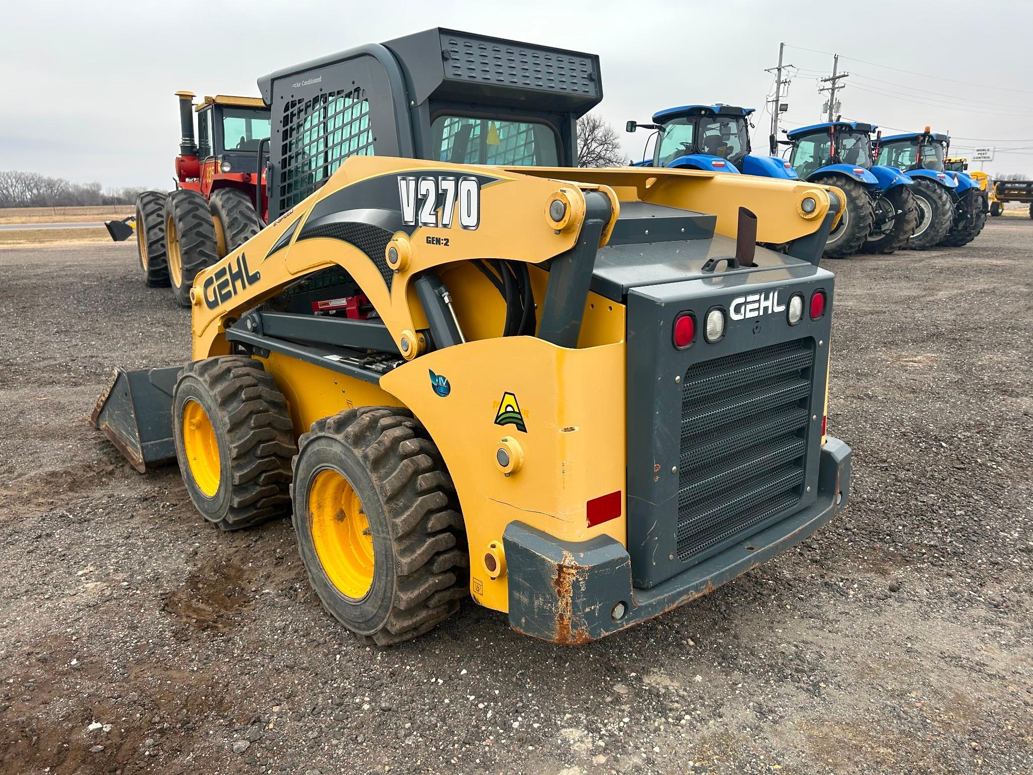 2015 Gehl 270