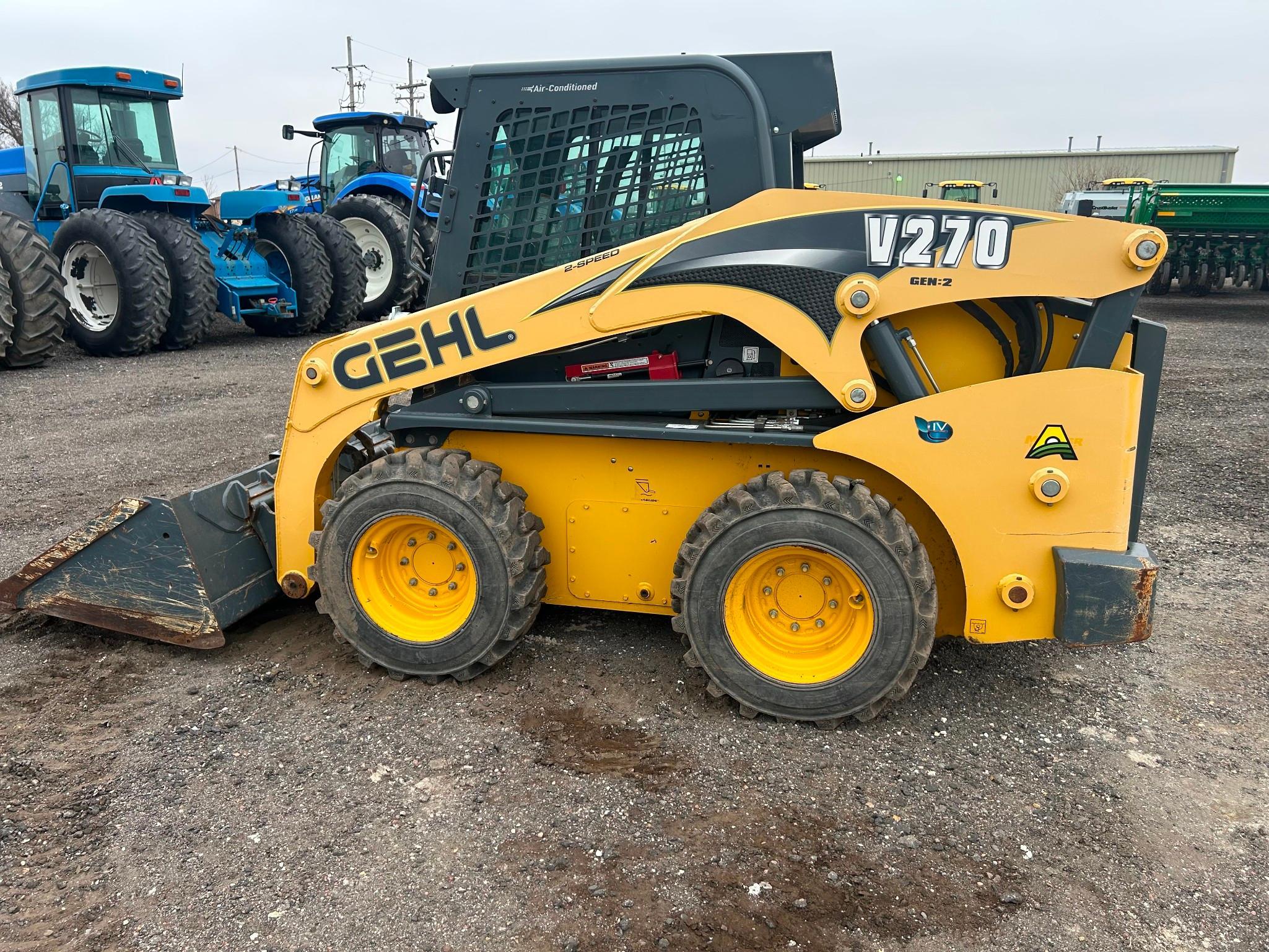 2015 Gehl 270