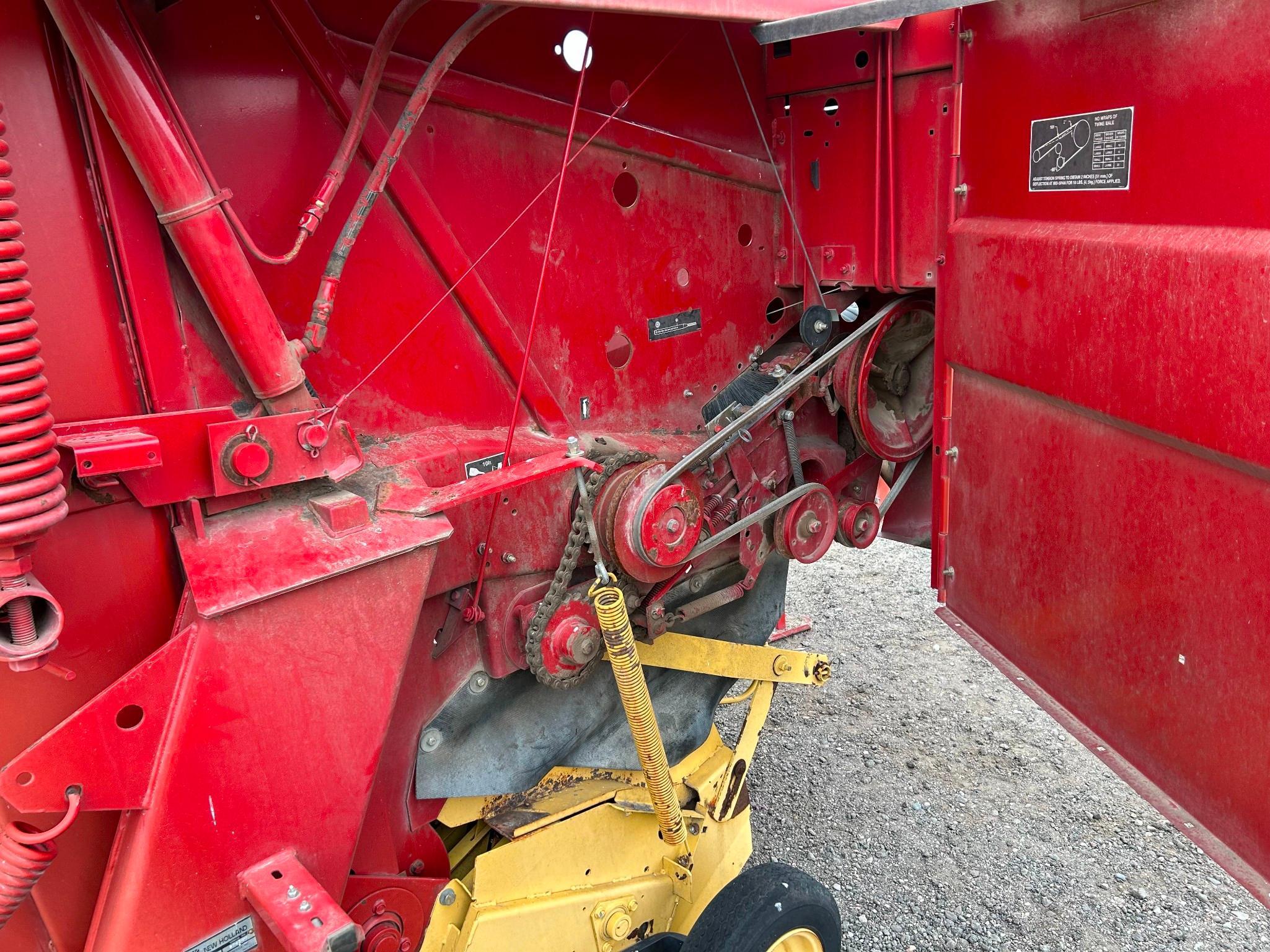1999 New Holland 688