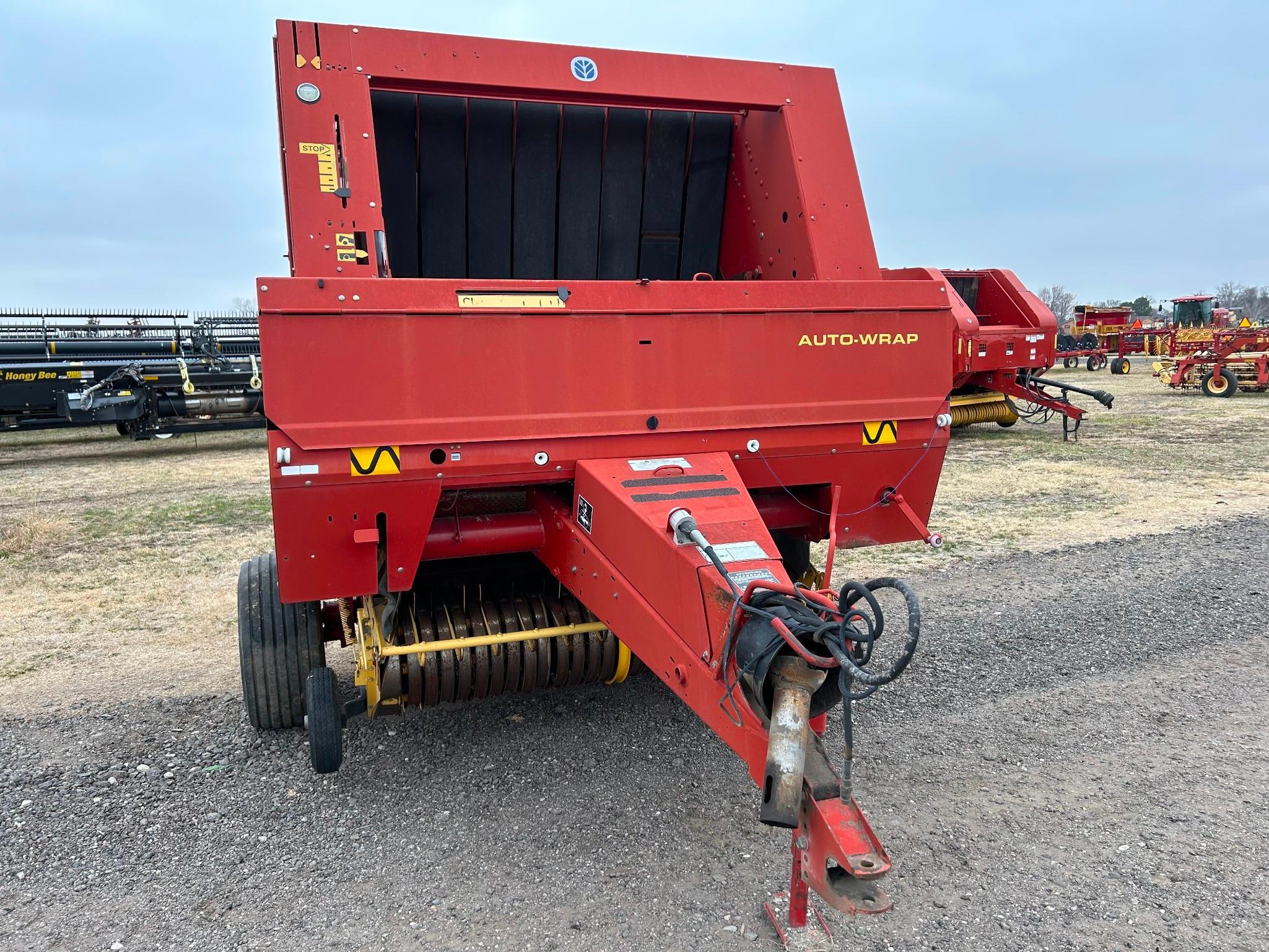 1999 New Holland 688